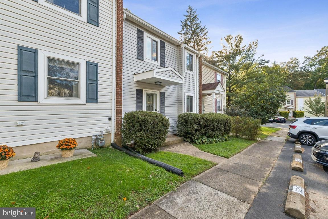 LAKE BRADDOCK - Residential