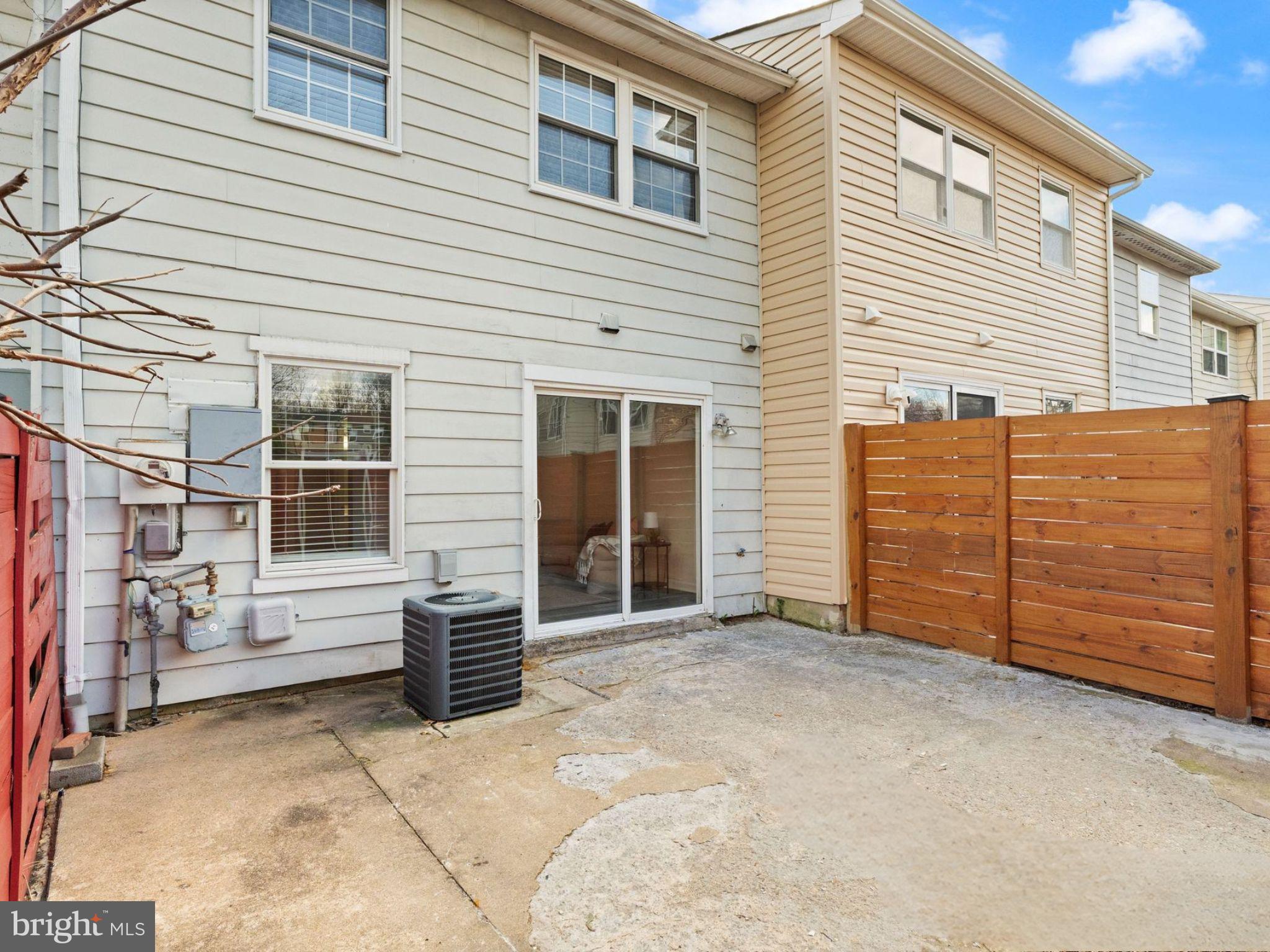 WILLOWBROOK - Residential