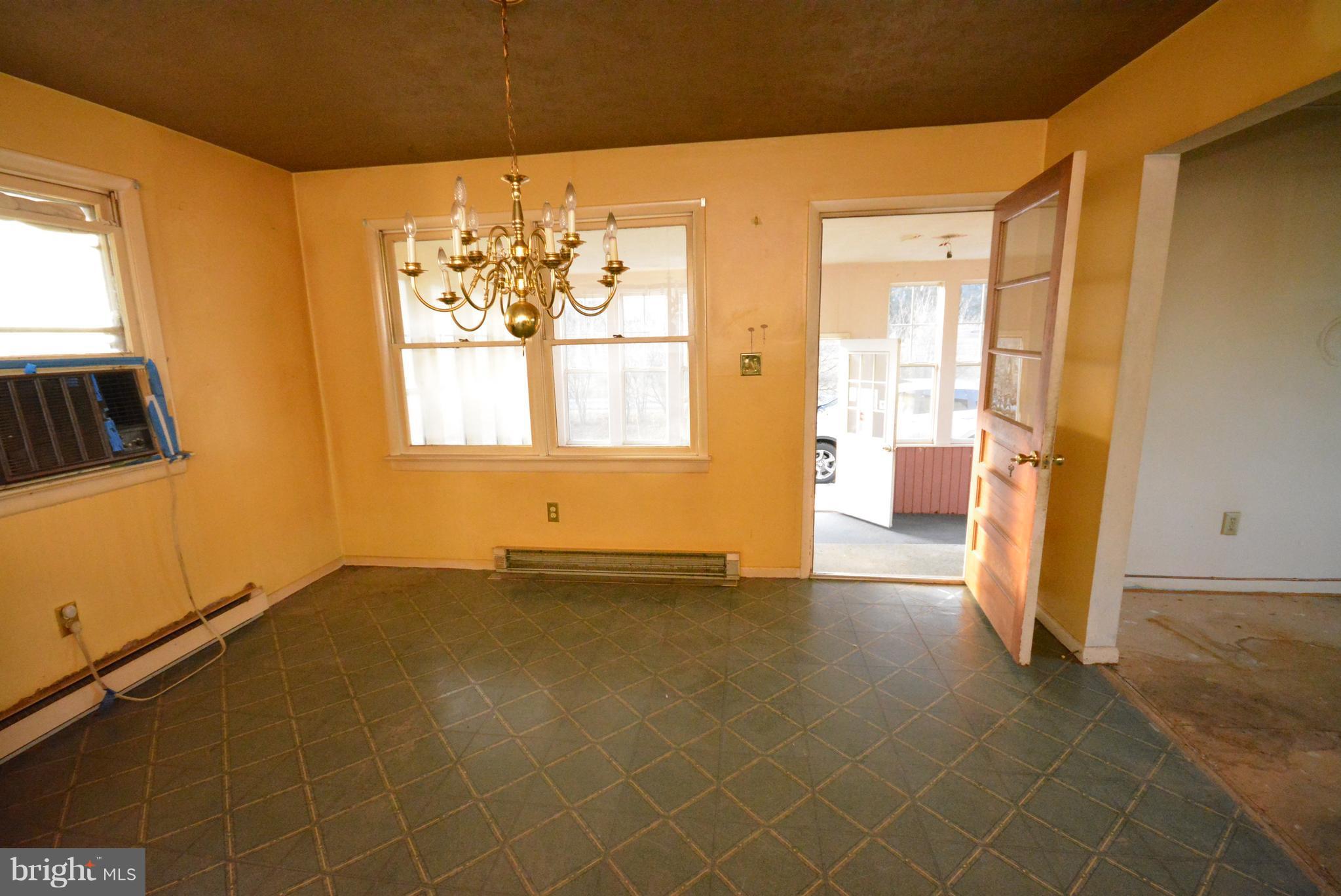 SHEN RIVER LAKES - Residential