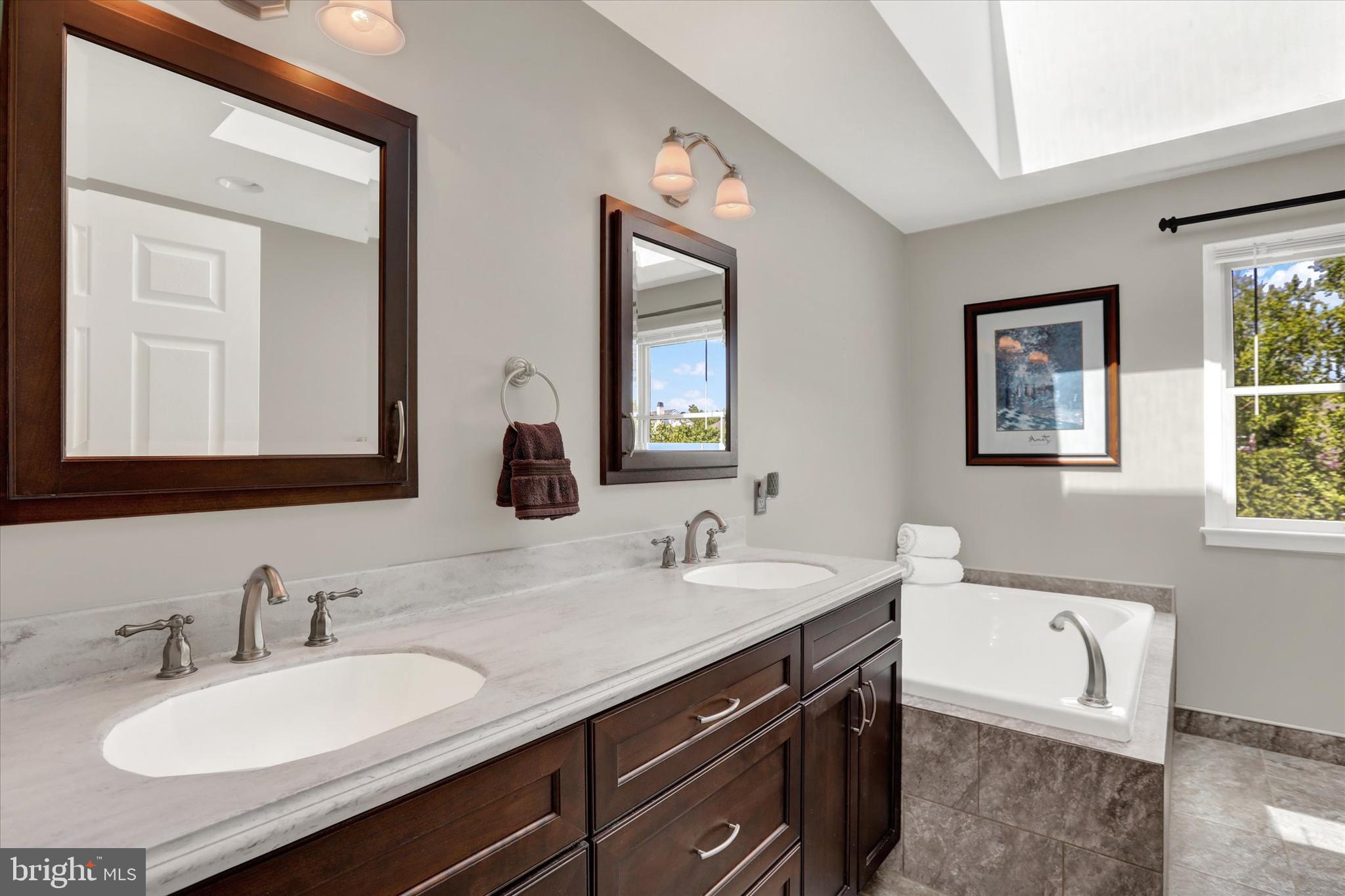 COLD SPRING HUNT - Residential
