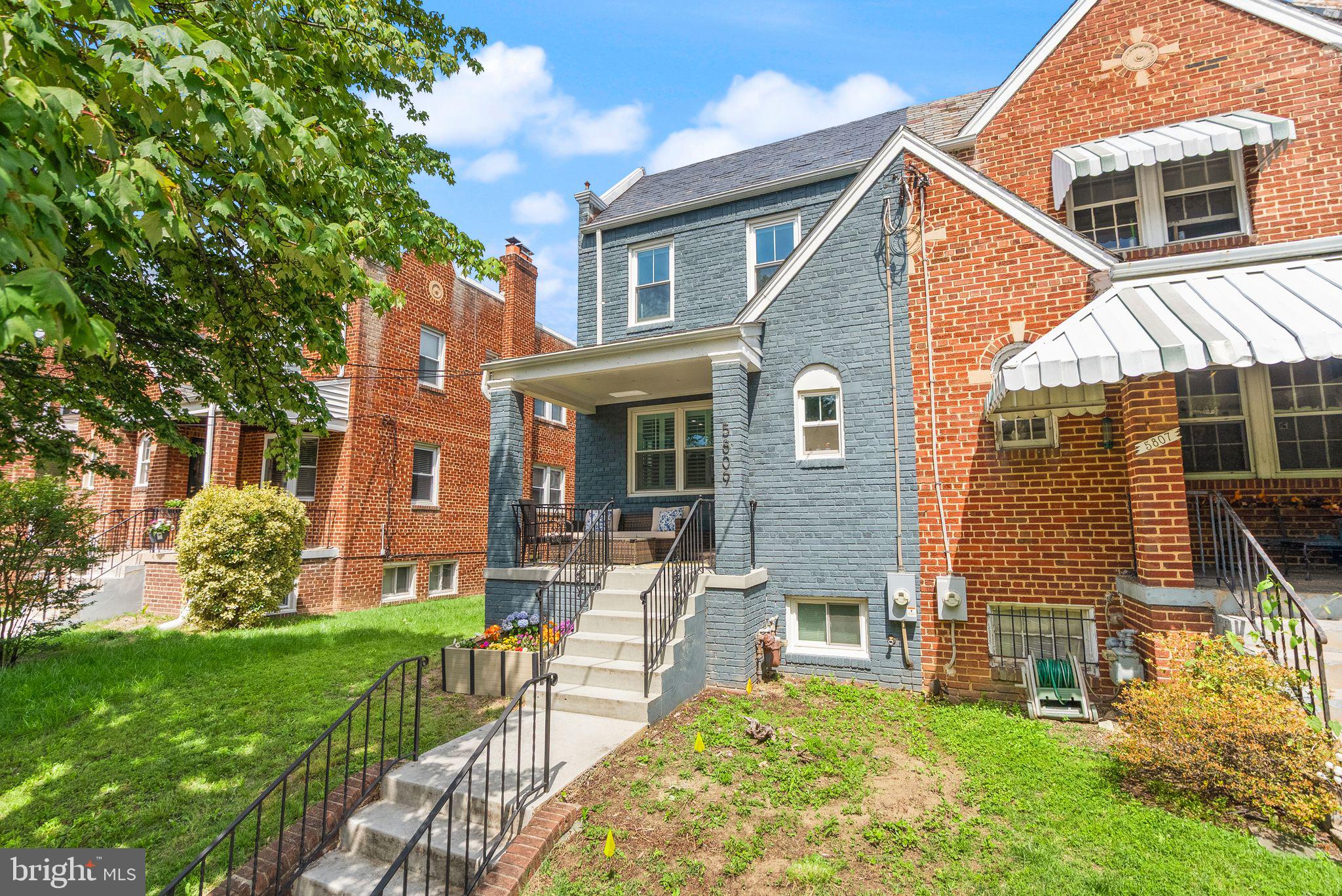 5809 3RD PLACE NW