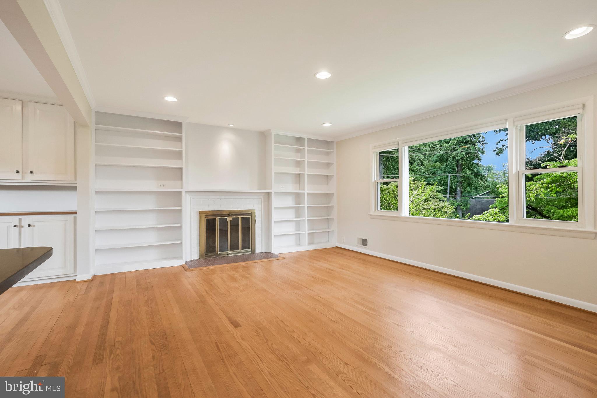 LAURA DRIVE - Residential Lease