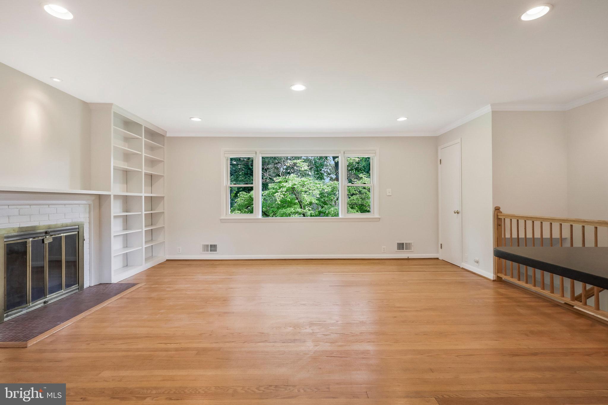 LAURA DRIVE - Residential Lease