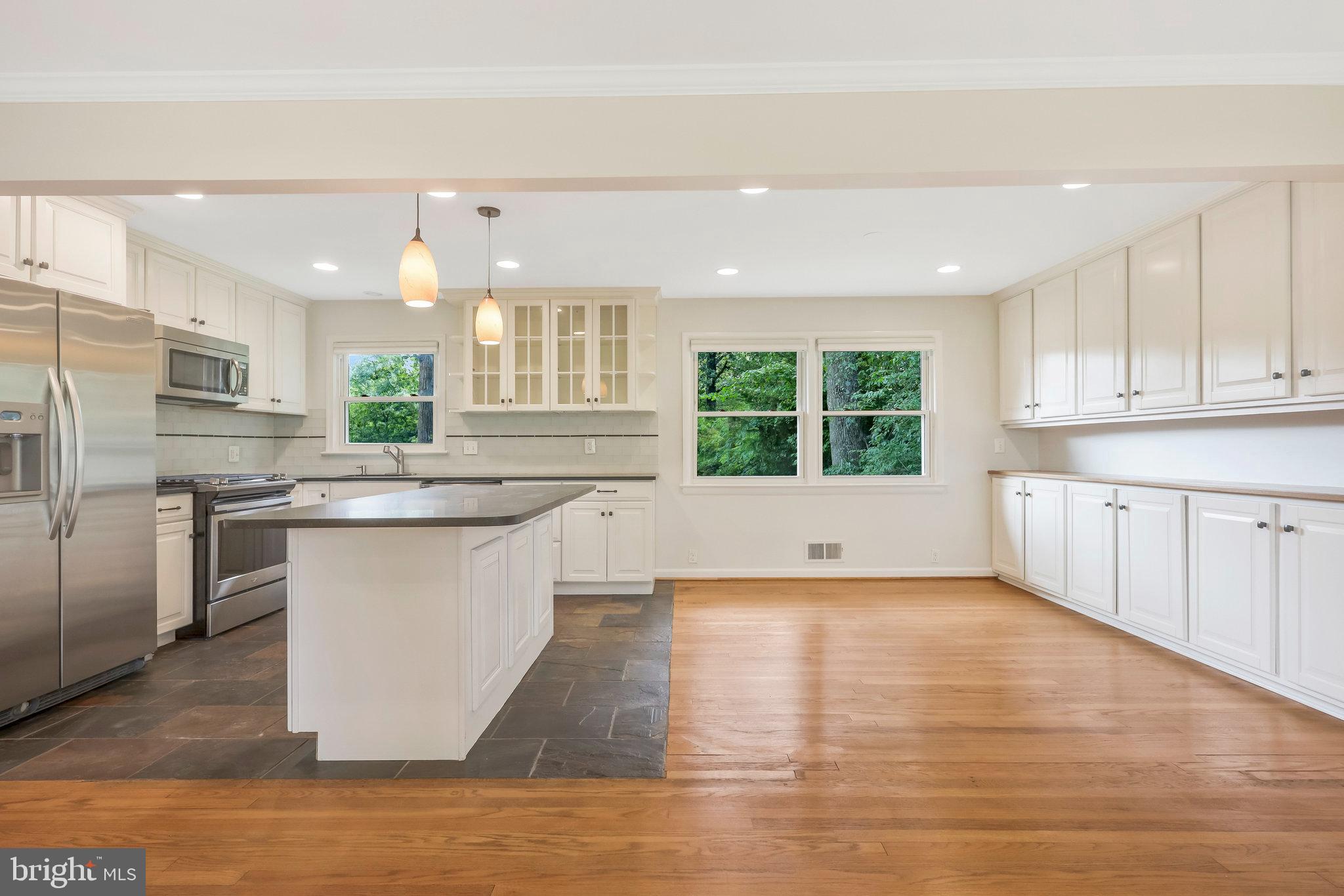 LAURA DRIVE - Residential Lease