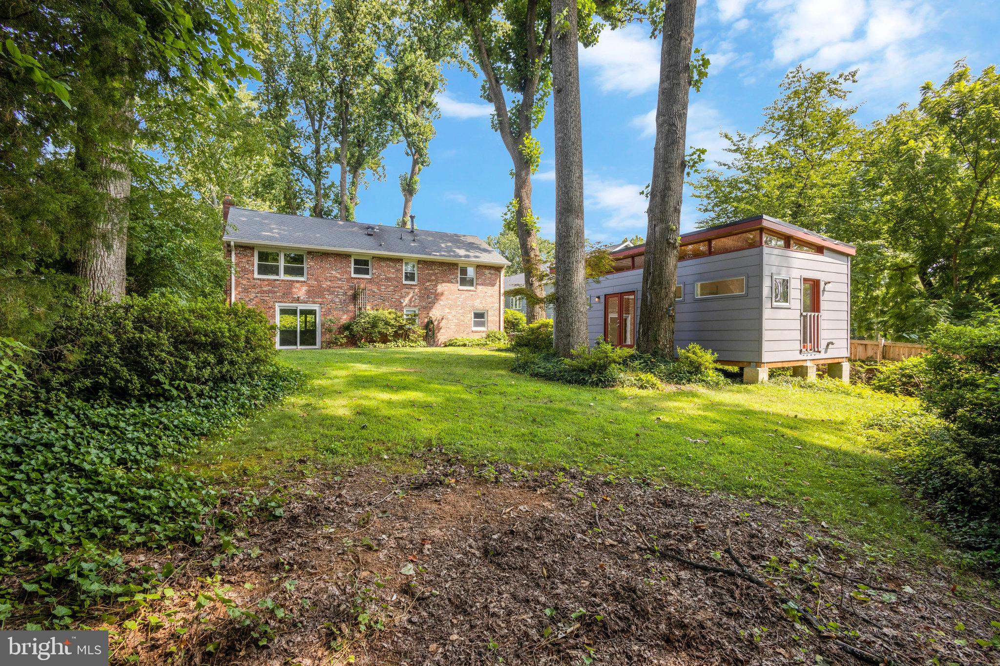 LAURA DRIVE - Residential Lease