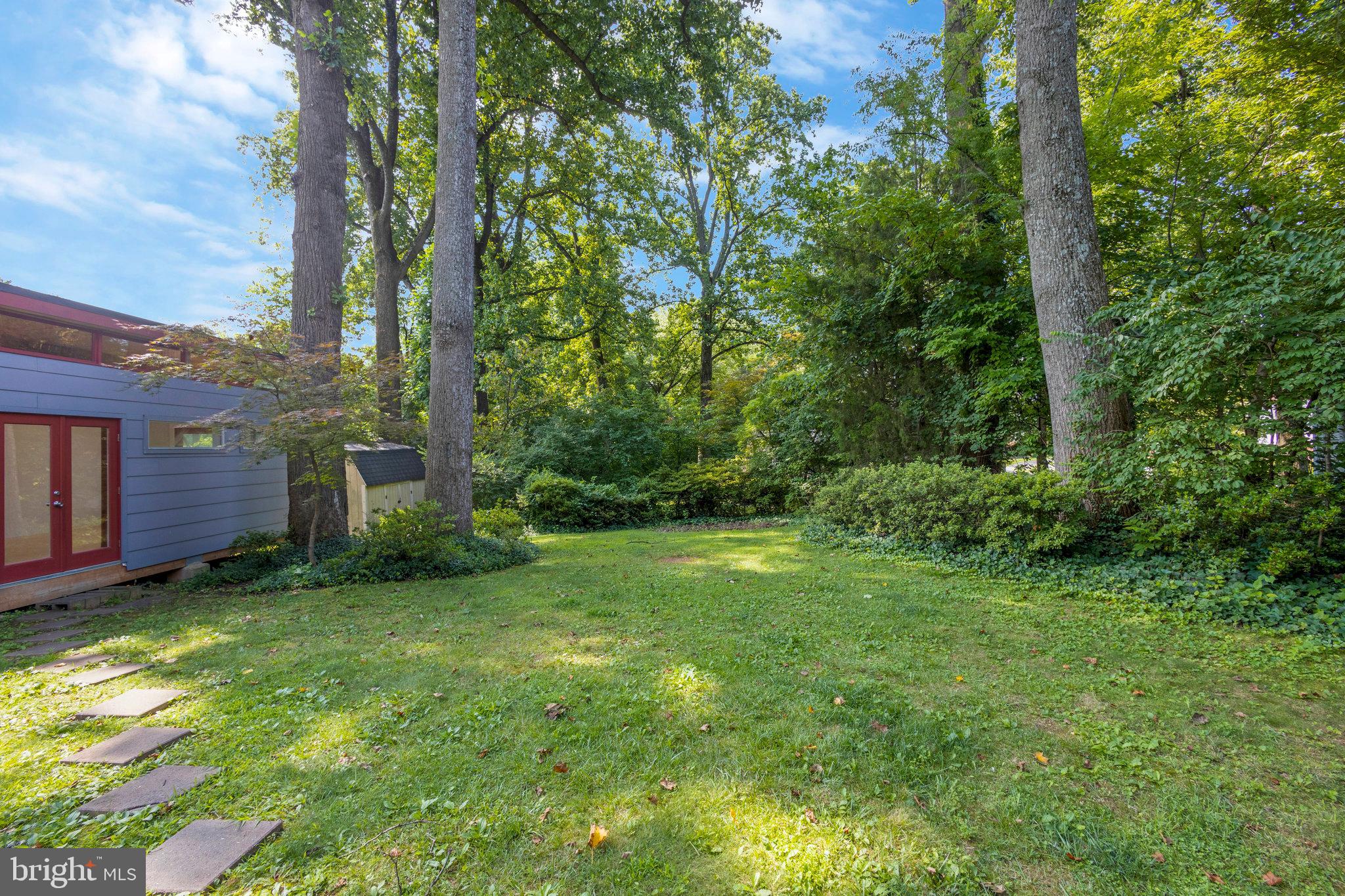 LAURA DRIVE - Residential Lease