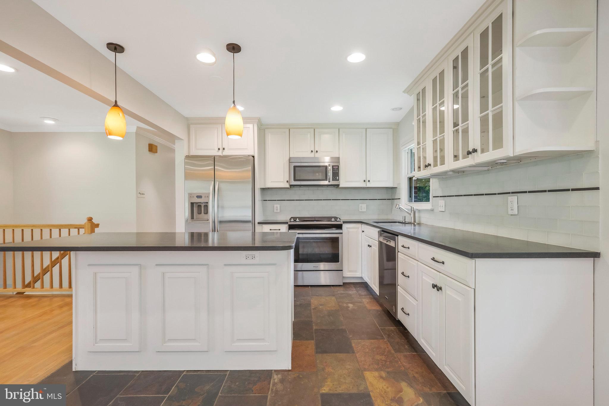 LAURA DRIVE - Residential Lease