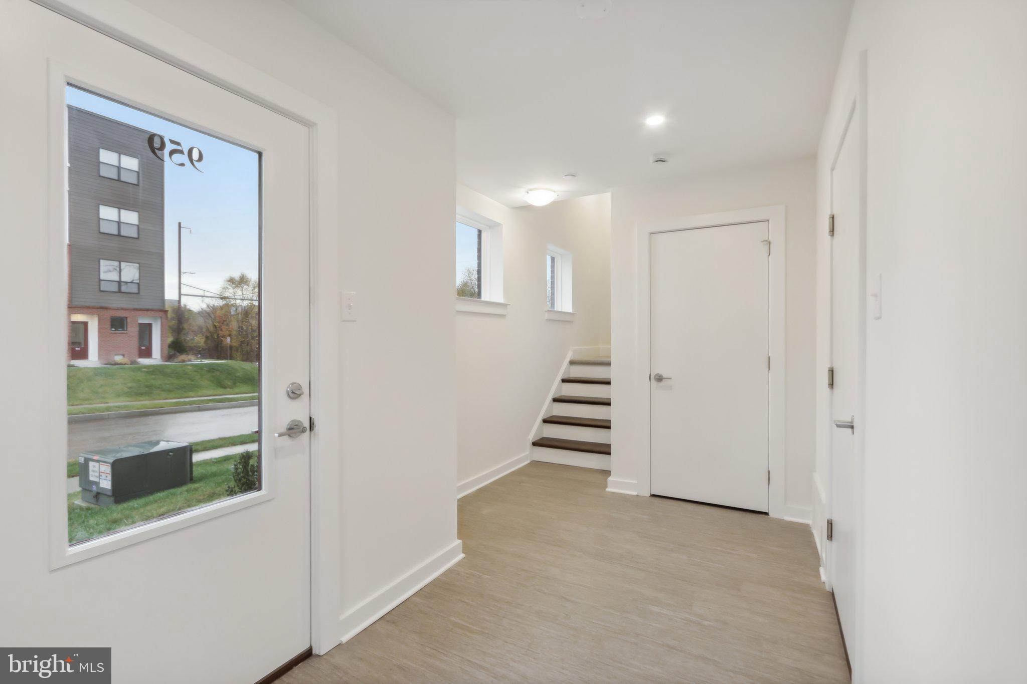 947 RIVERPLACE DRIVE 47O