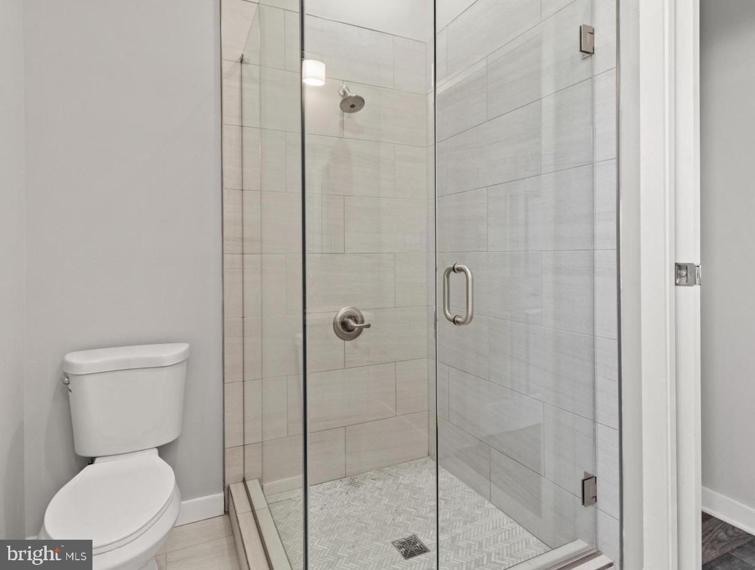 GRADUATE HOSPITAL - Residential Income