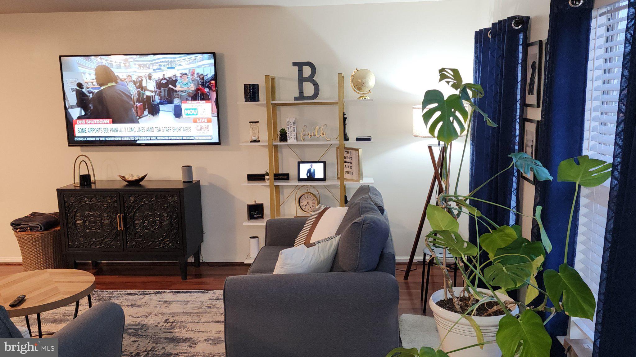 PENNSYLVANIA CROSSING - Residential