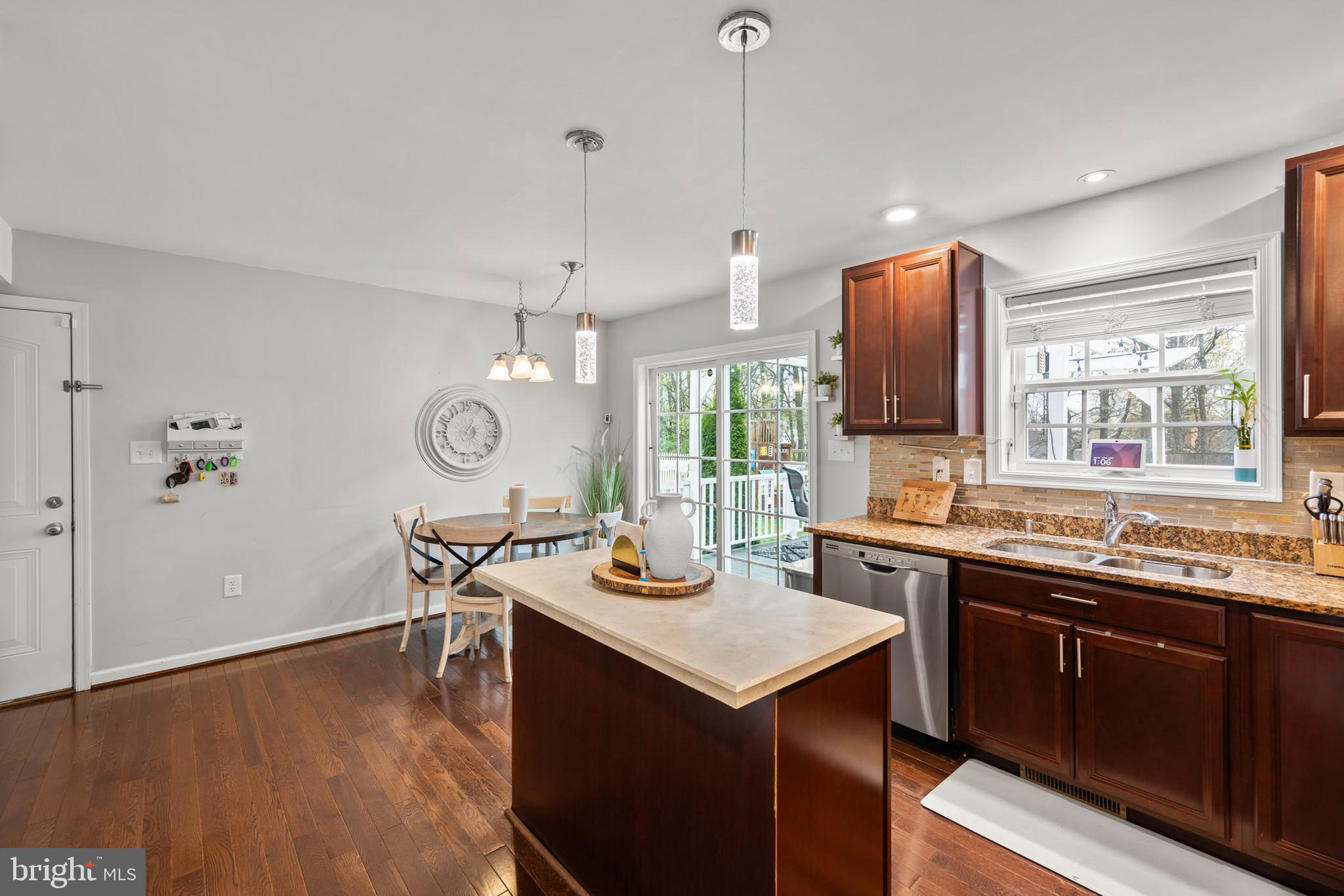 STONEY RIDGE - Residential Lease