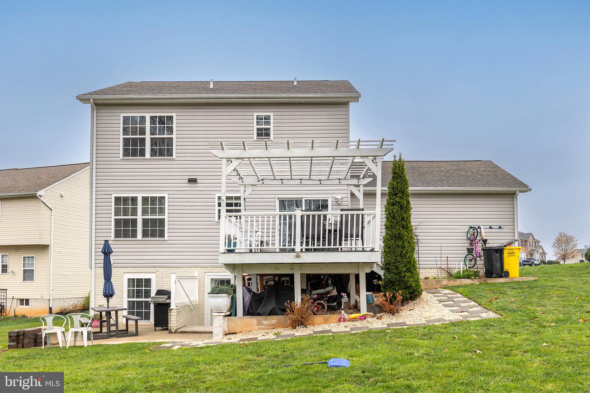 STONEY RIDGE - Residential Lease