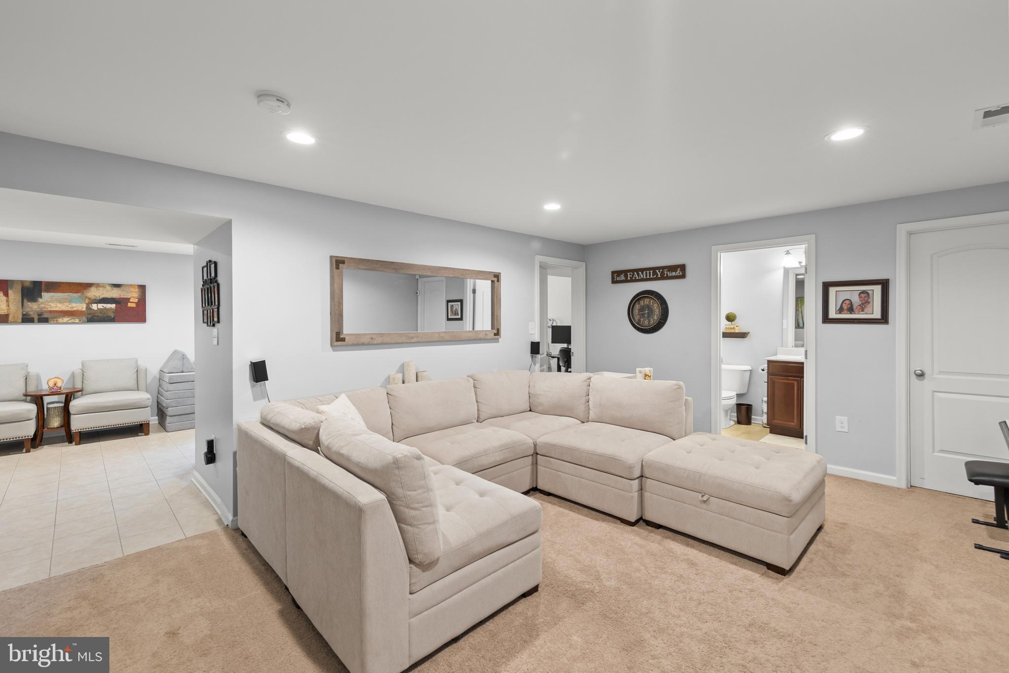 STONEY RIDGE - Residential Lease