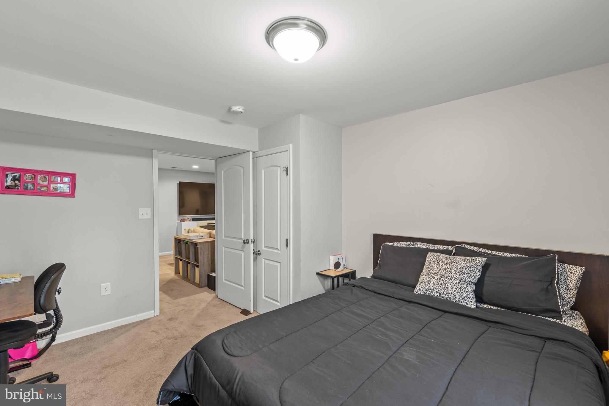 STONEY RIDGE - Residential Lease