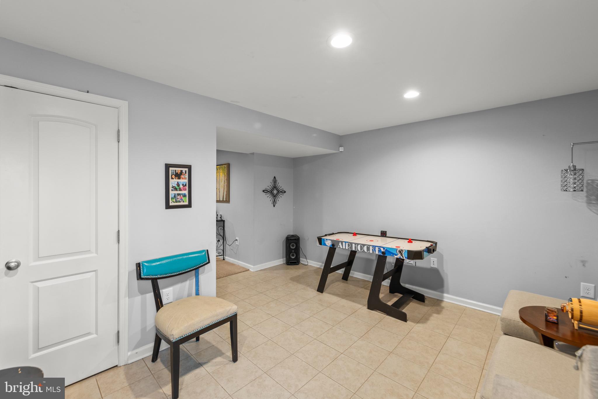 STONEY RIDGE - Residential Lease