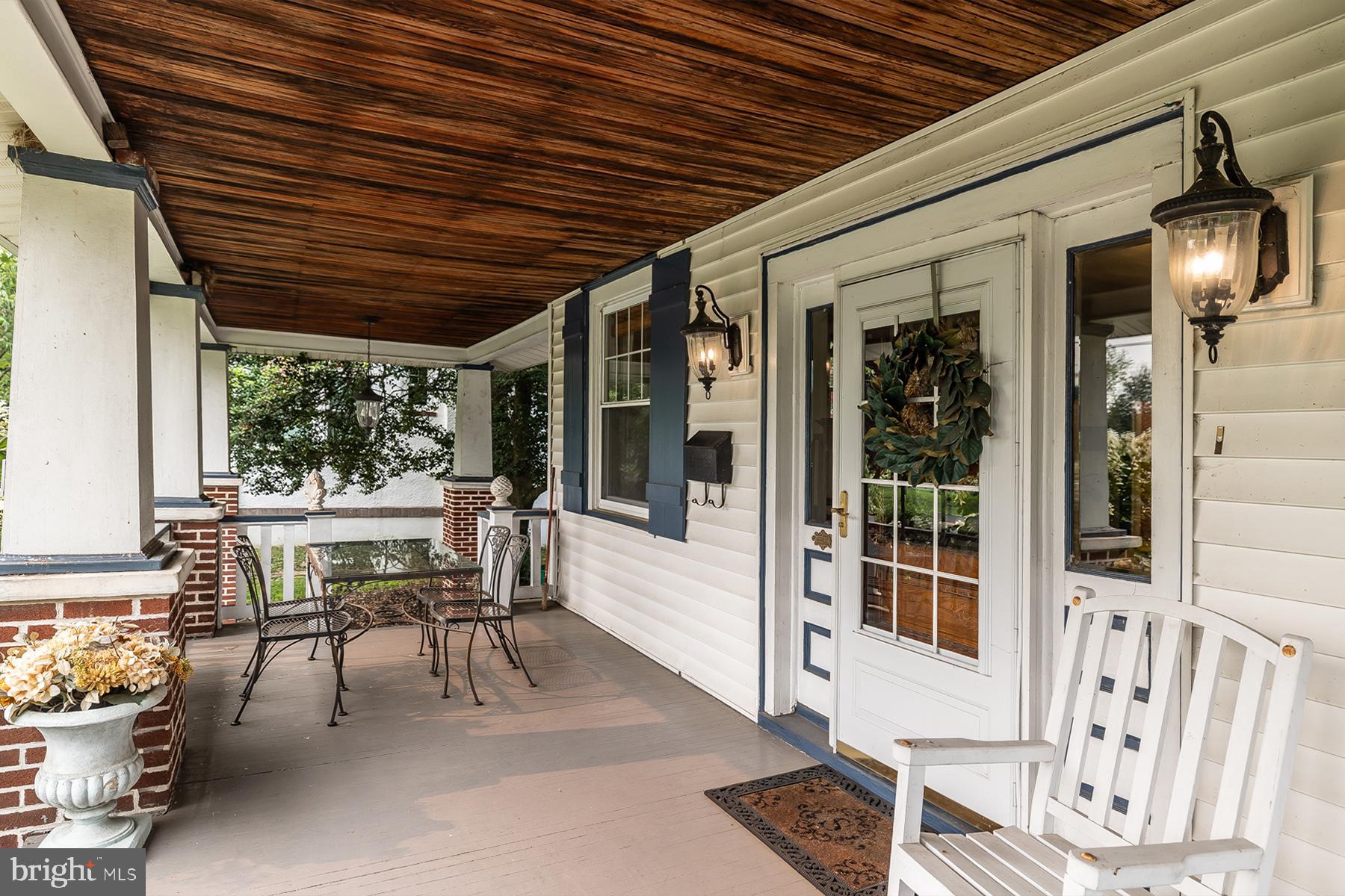 208 W BROWNING ROAD