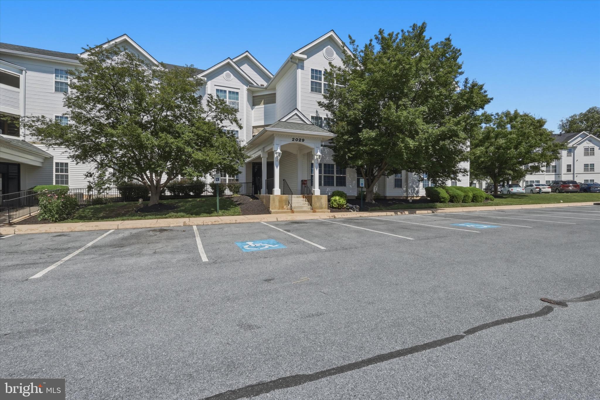 2029 WINDSONG DRIVE