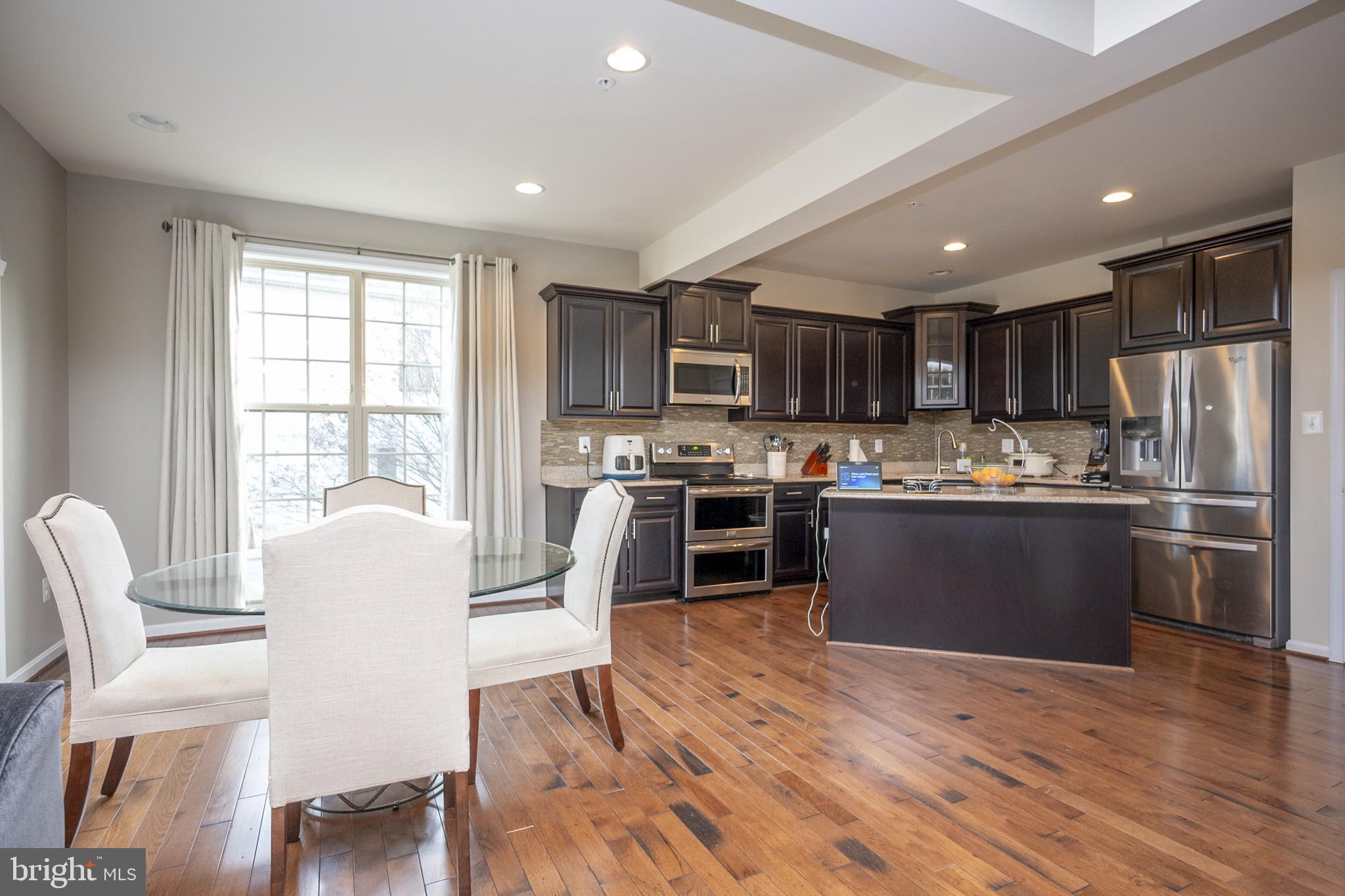 WOODMORE TOWNE CENTRE - Residential