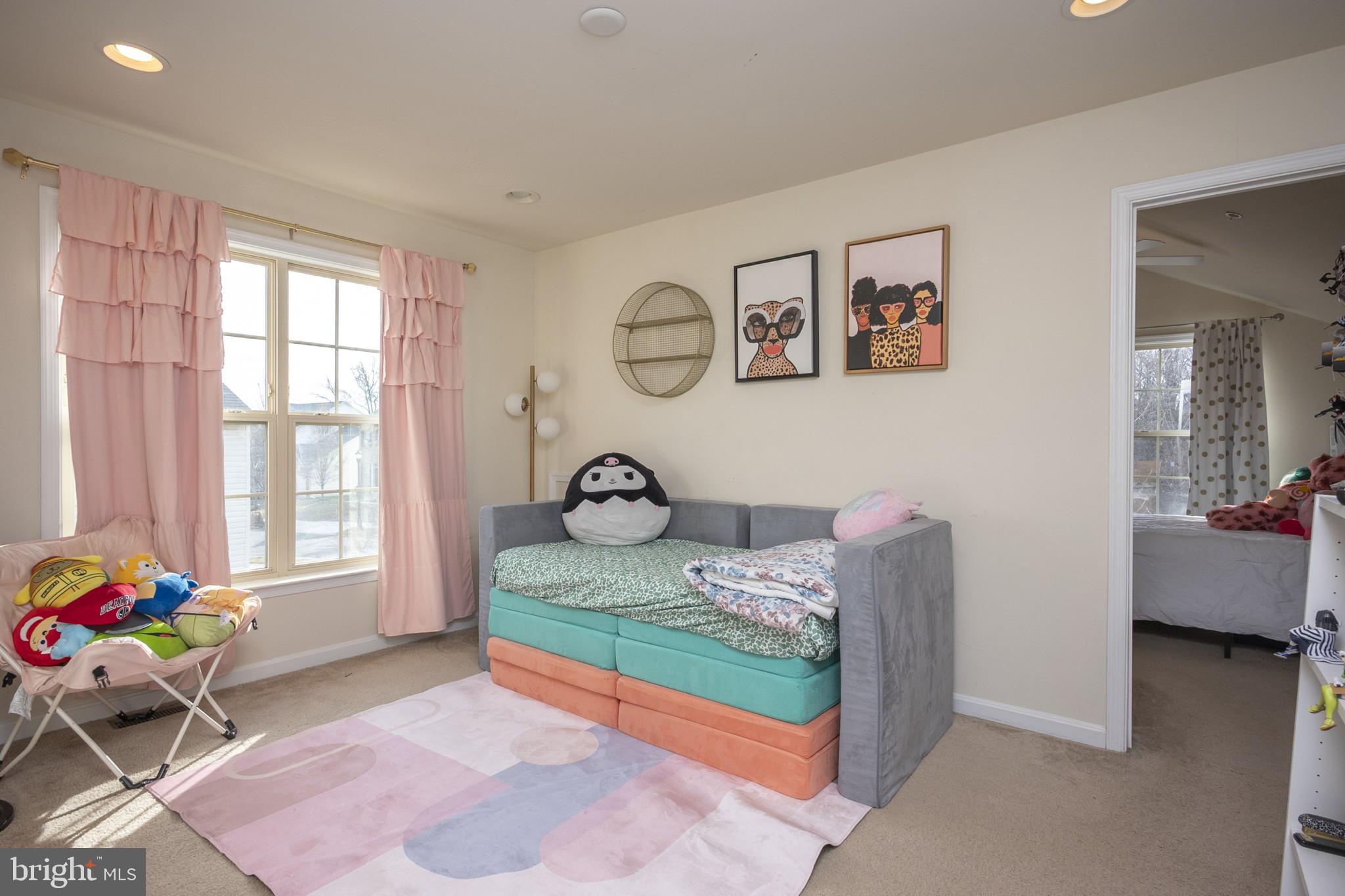 WOODMORE TOWNE CENTRE - Residential