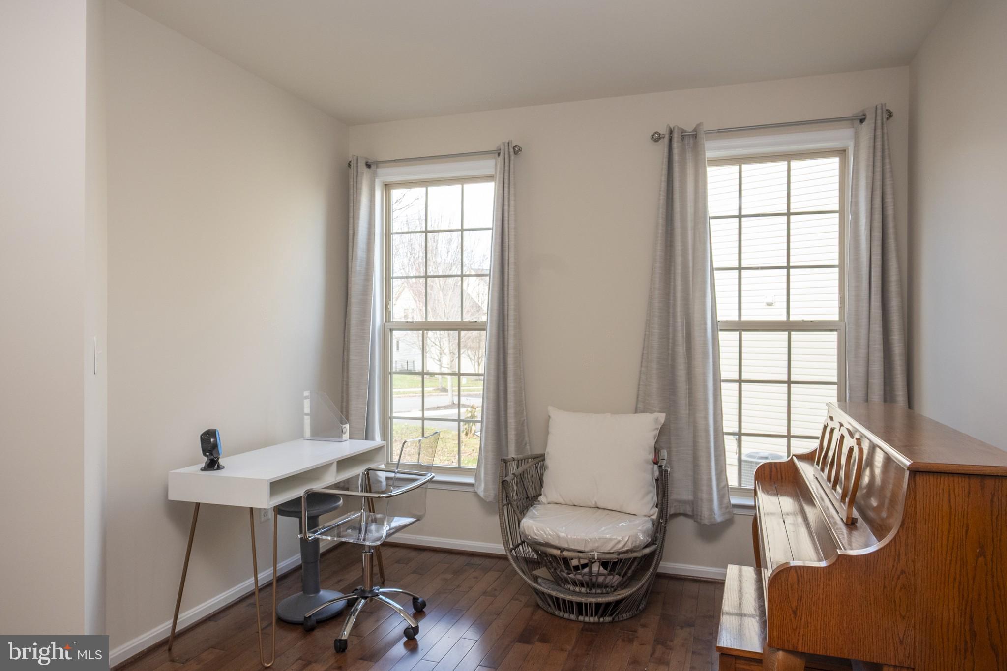 WOODMORE TOWNE CENTRE - Residential