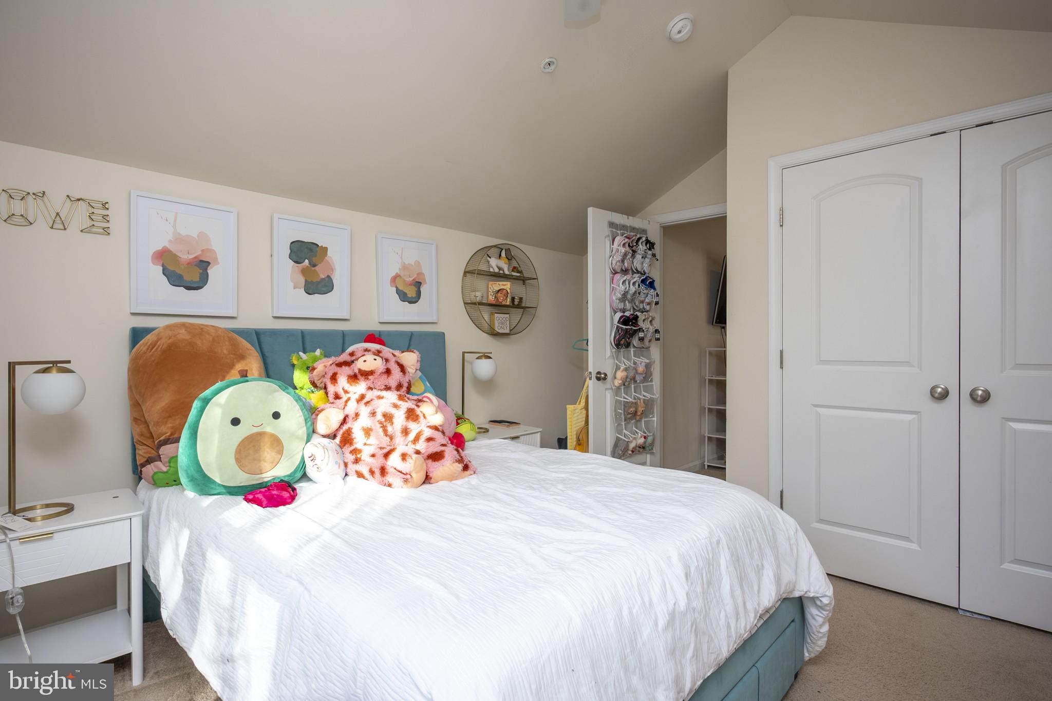 WOODMORE TOWNE CENTRE - Residential