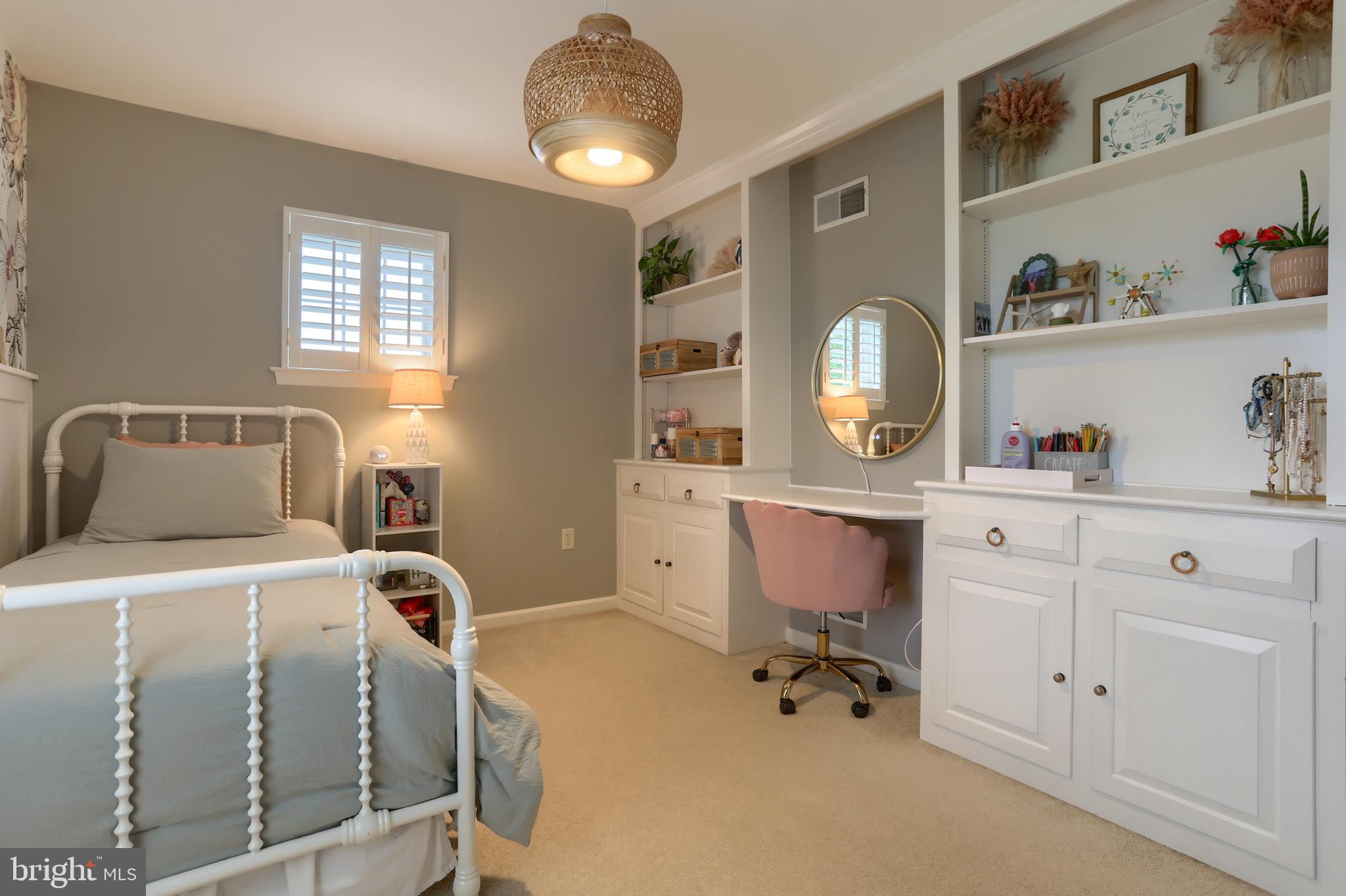 BRIGHTON - Residential