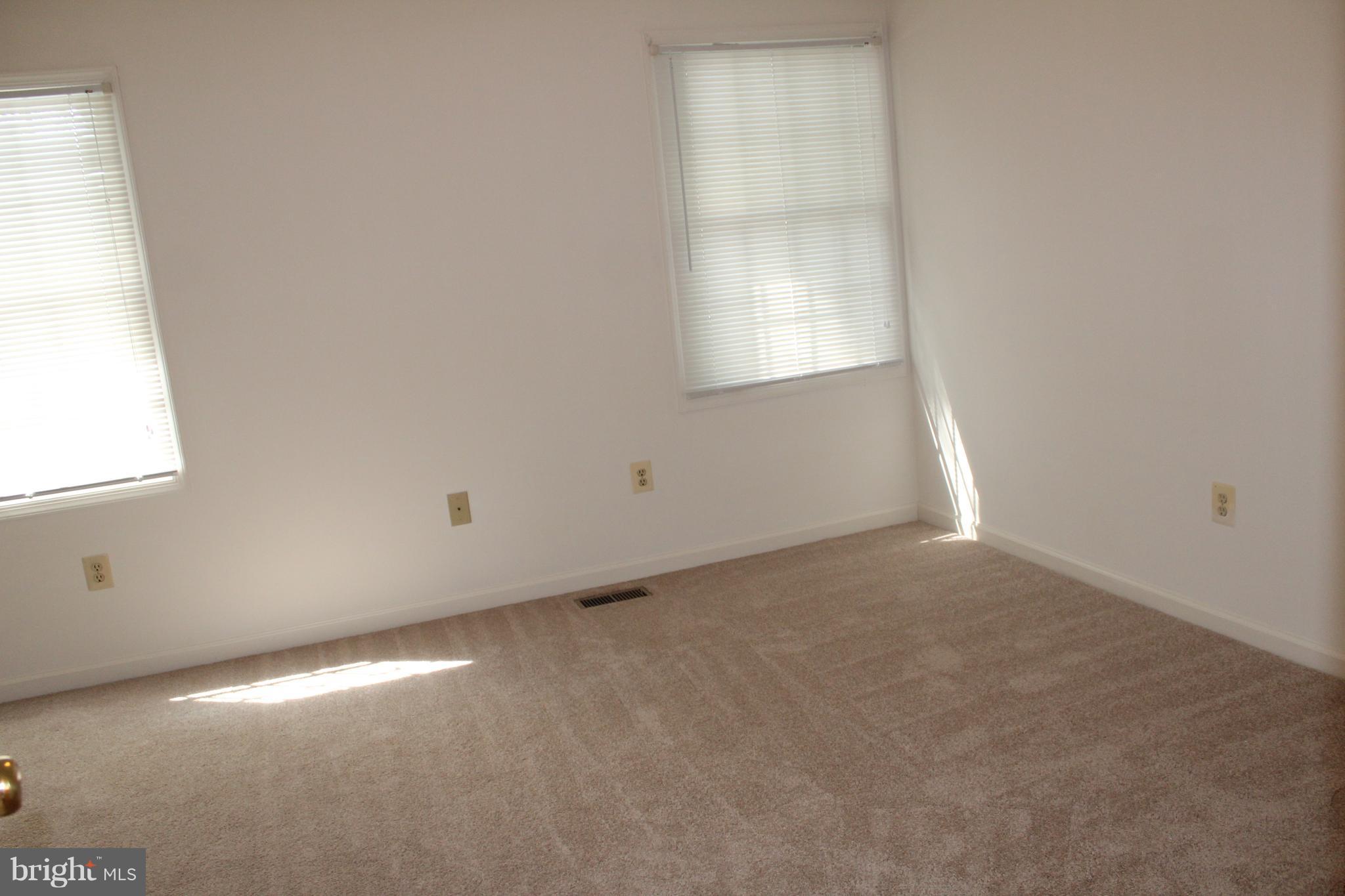 PARK RIDGE - Residential Lease