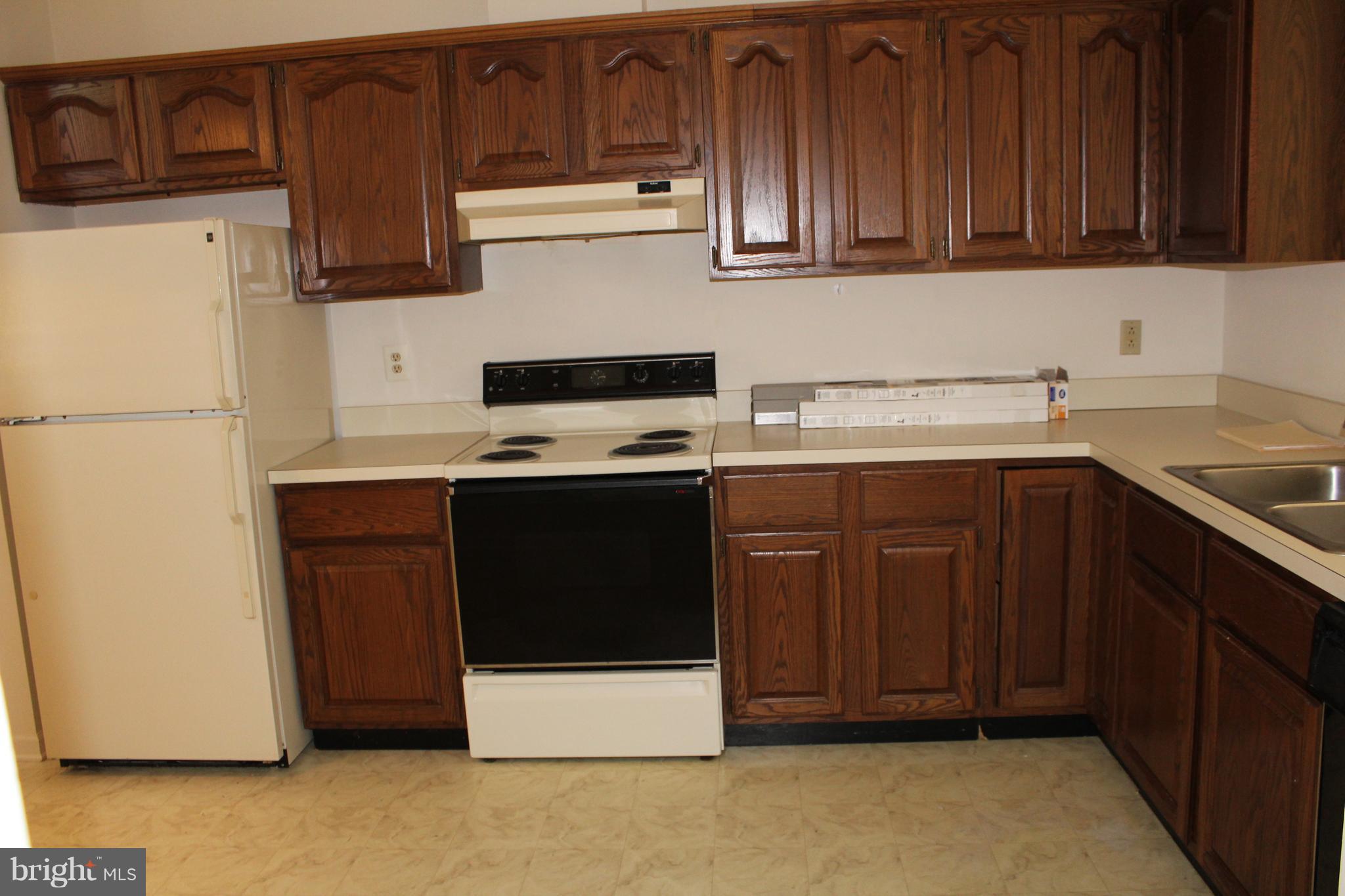 PARK RIDGE - Residential Lease