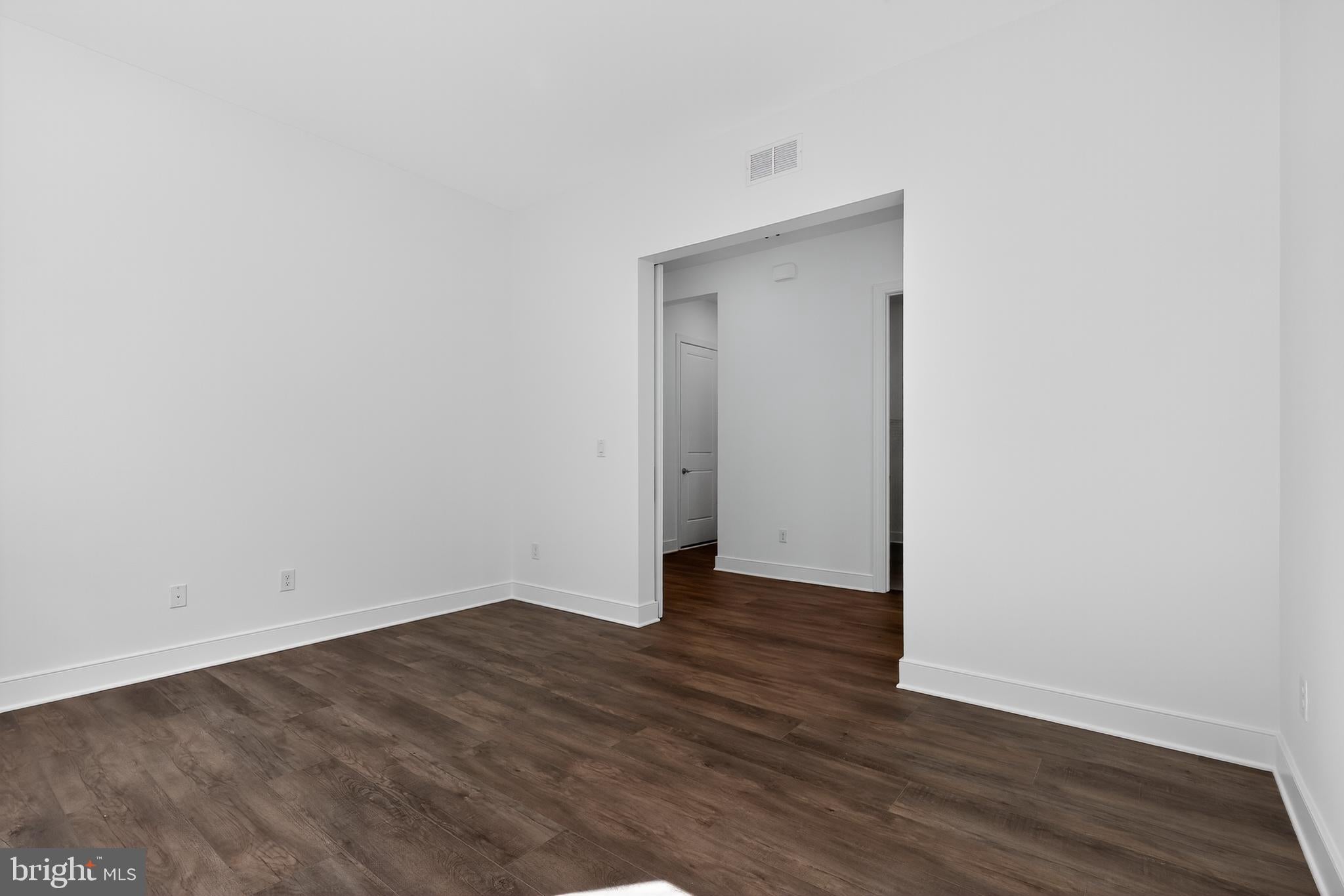 7582 WARD BROTHERS CIRCLE