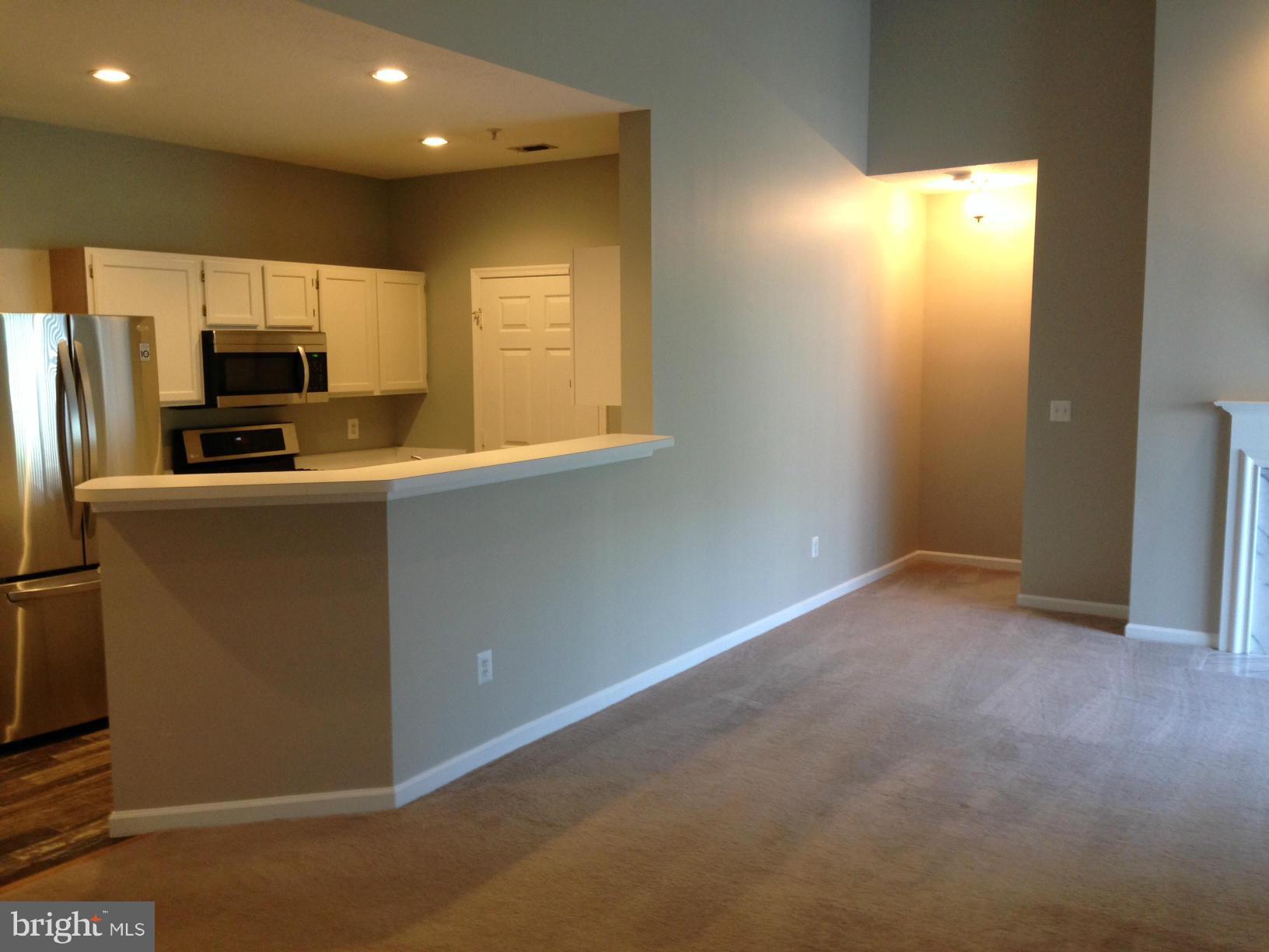 EDGEWATER AT TOWN CENTER - Residential Lease