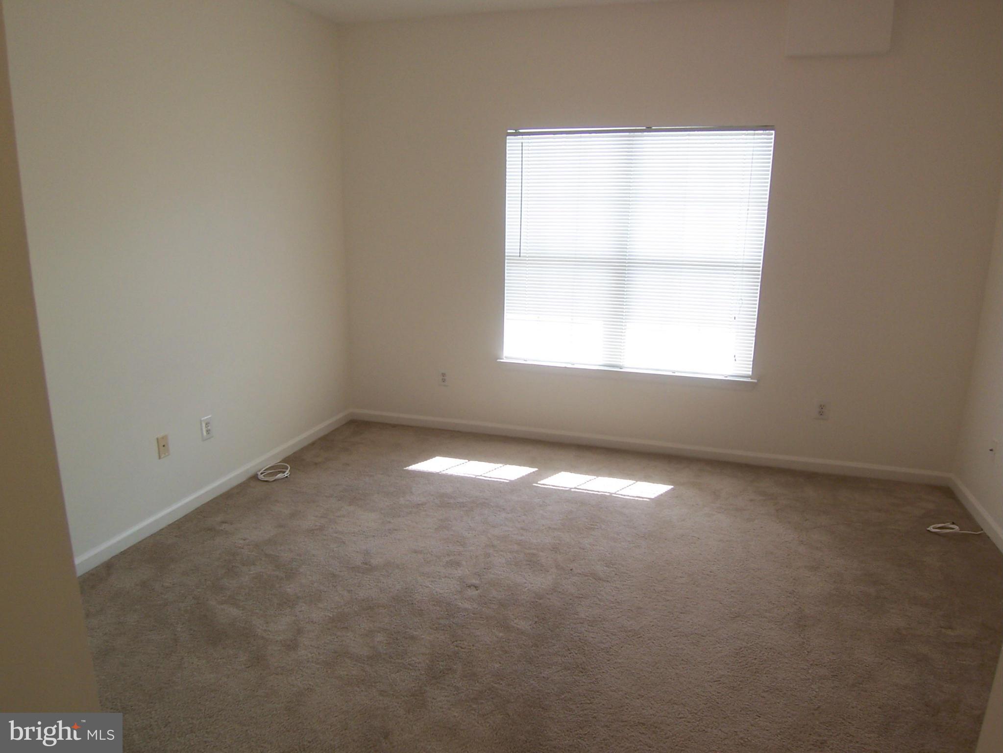 EDGEWATER AT TOWN CENTER - Residential Lease