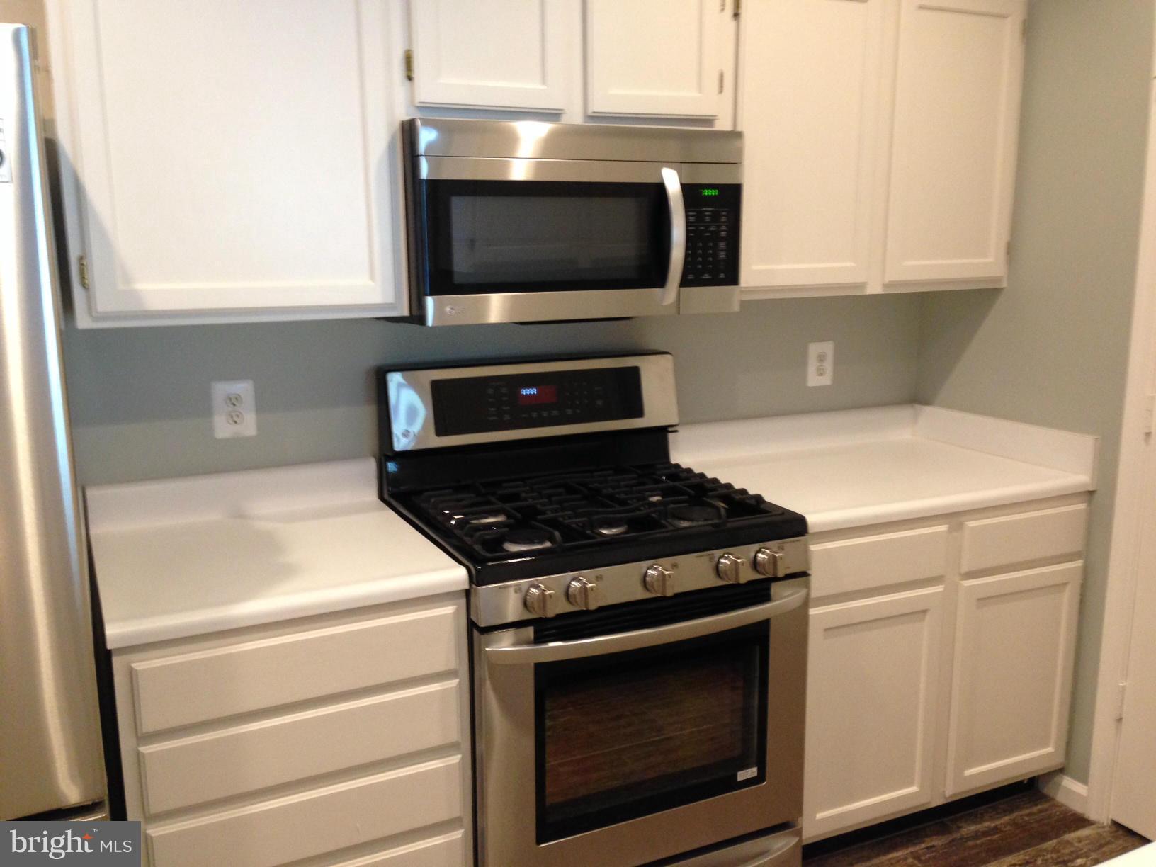 EDGEWATER AT TOWN CENTER - Residential Lease