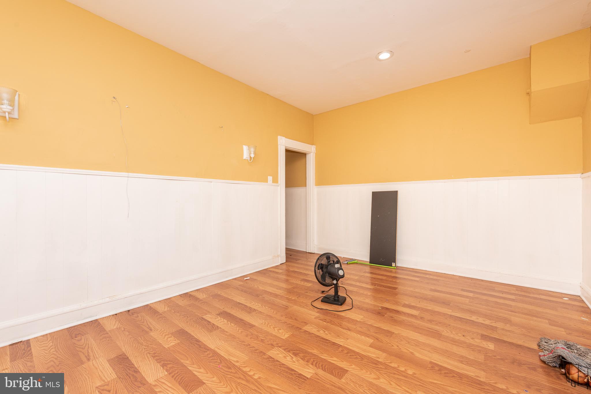 CHARLES VILLAGE - Commercial Sale