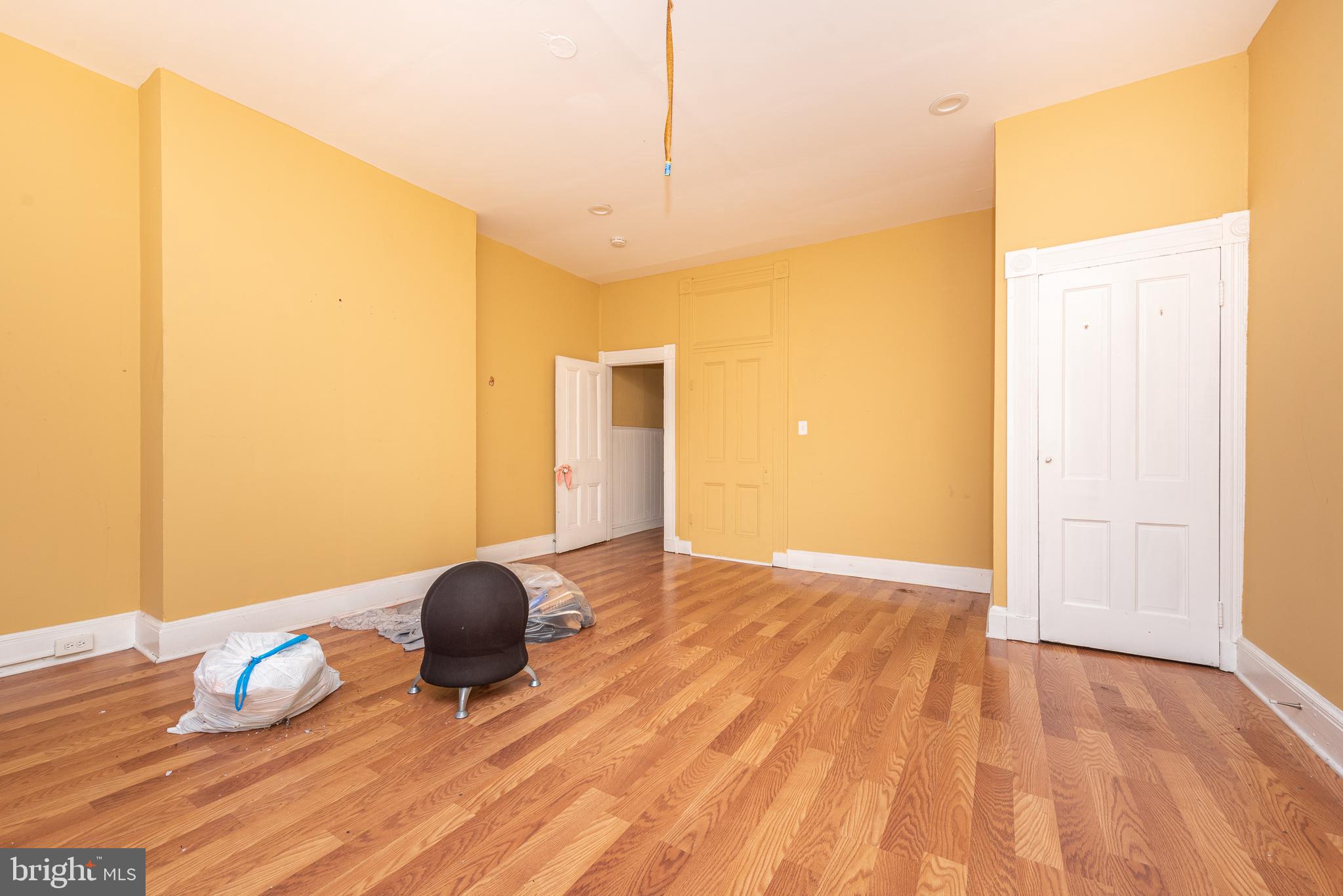 CHARLES VILLAGE - Commercial Sale