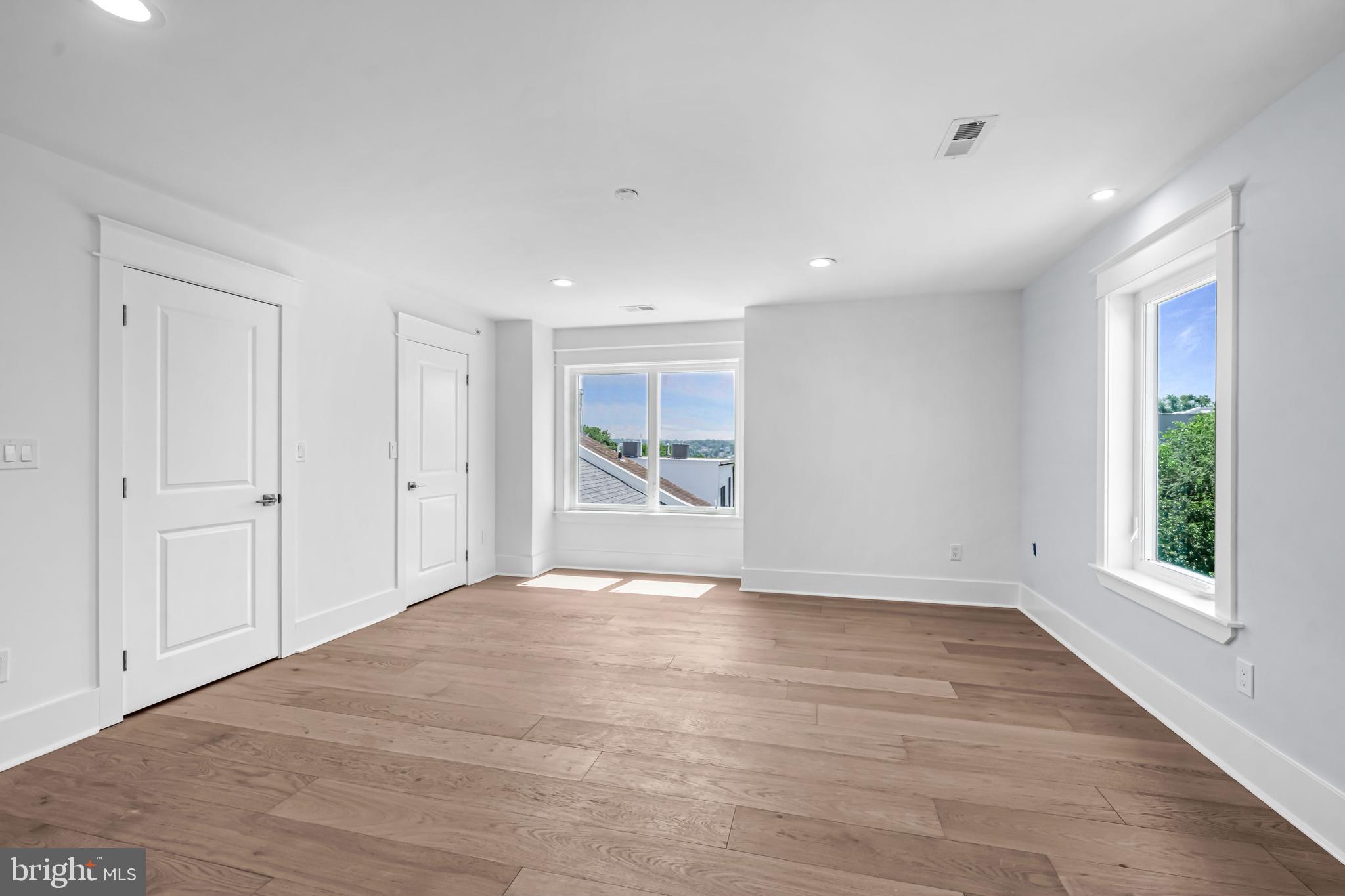 MANAYUNK - Residential