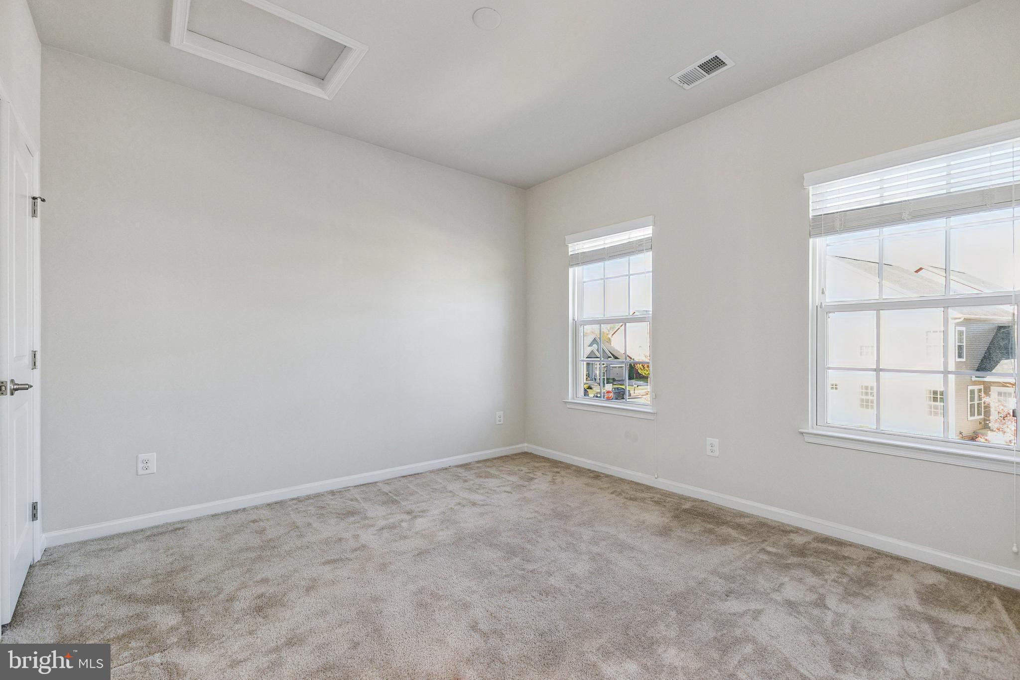 MINTBROOK - Residential