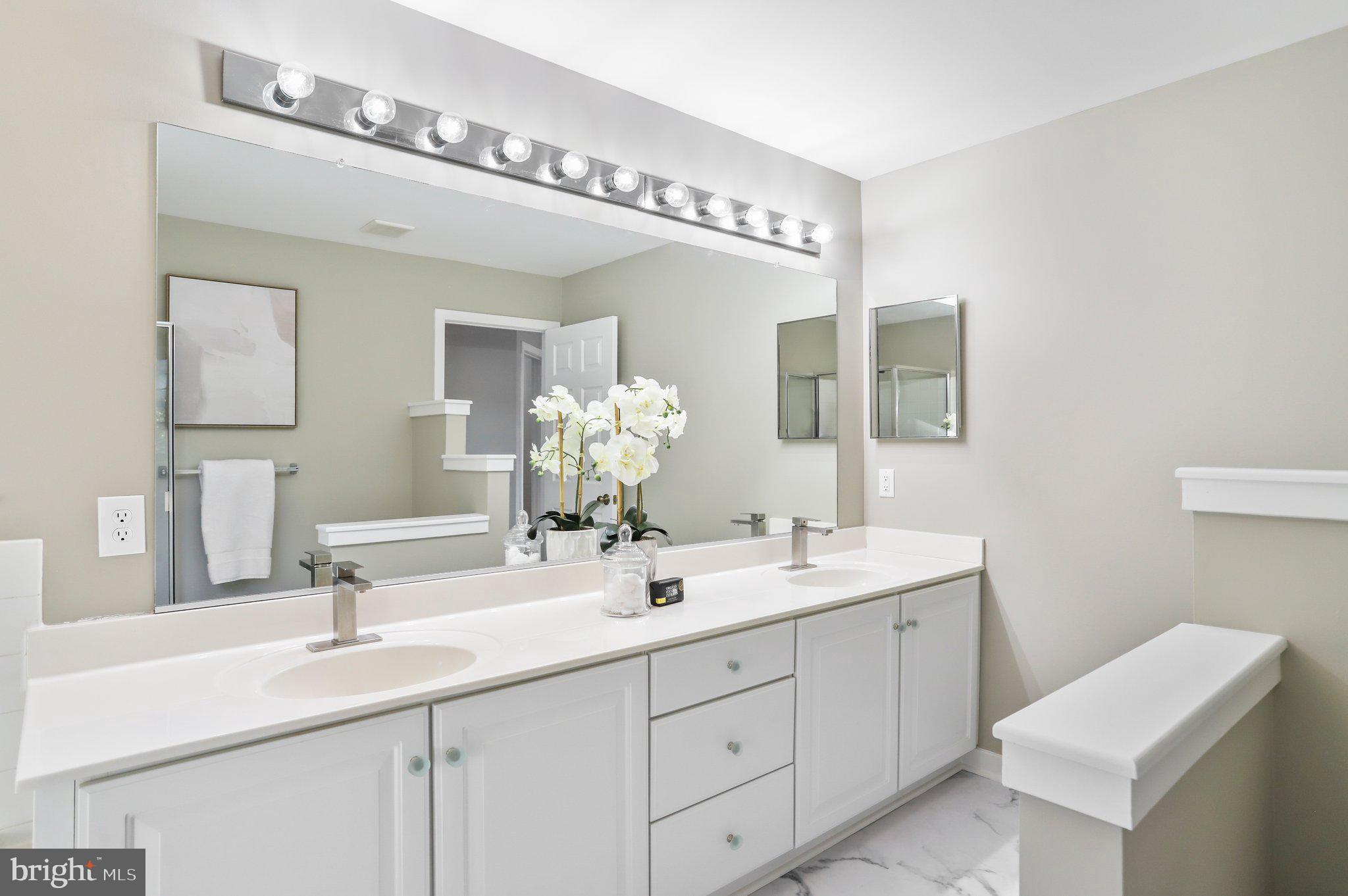 THE MEADOW AT NEW MARKET - Residential