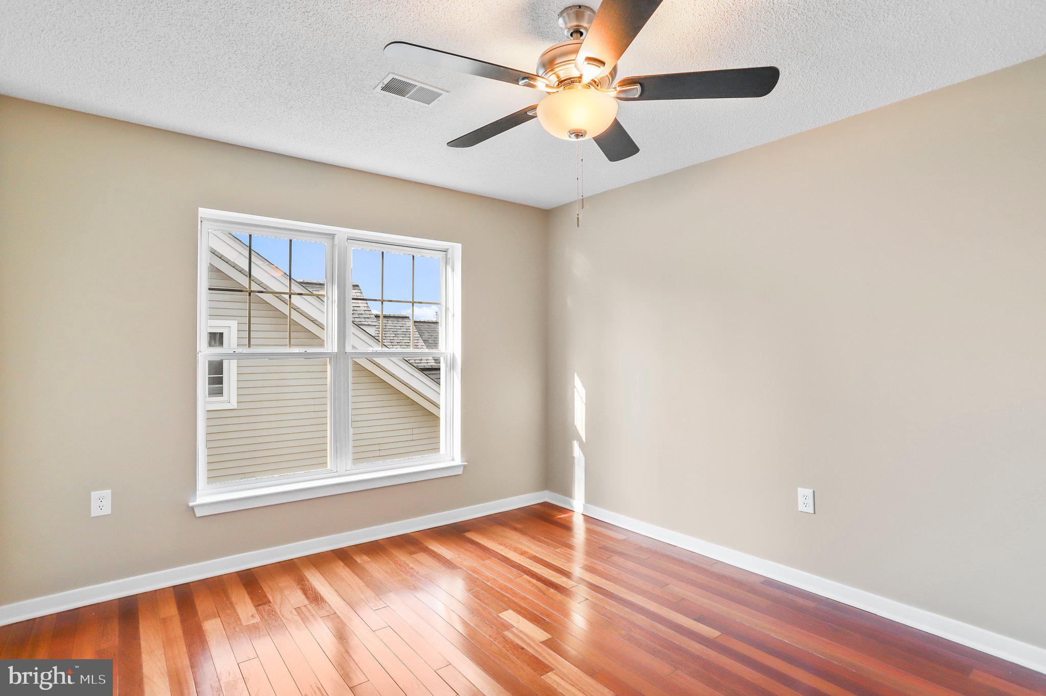 THE MEADOW AT NEW MARKET - Residential