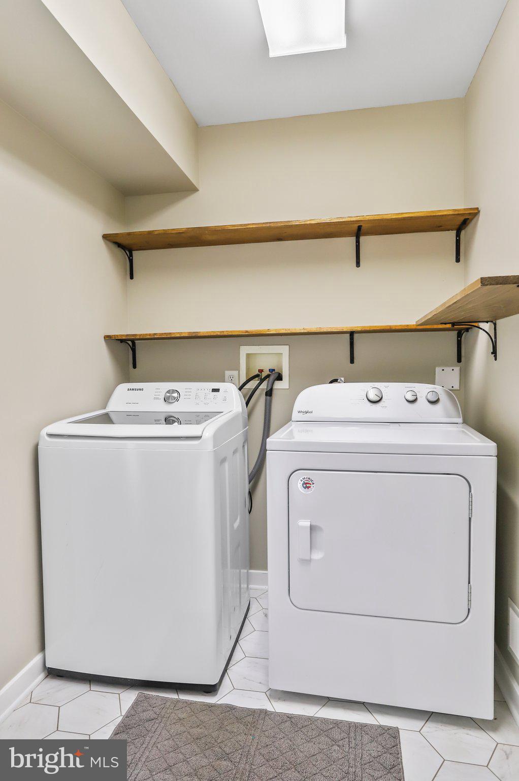 THE MEADOW AT NEW MARKET - Residential