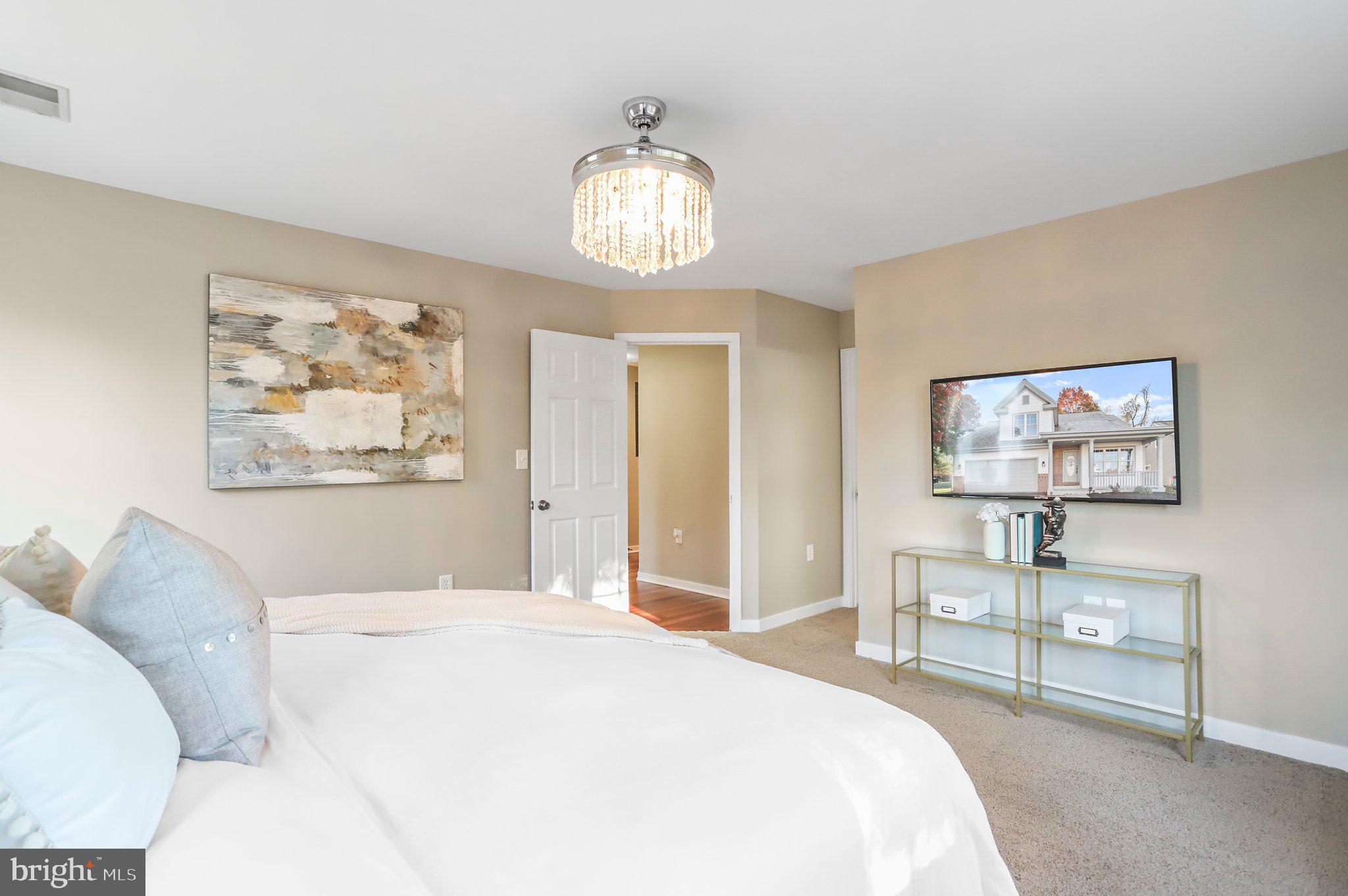 THE MEADOW AT NEW MARKET - Residential