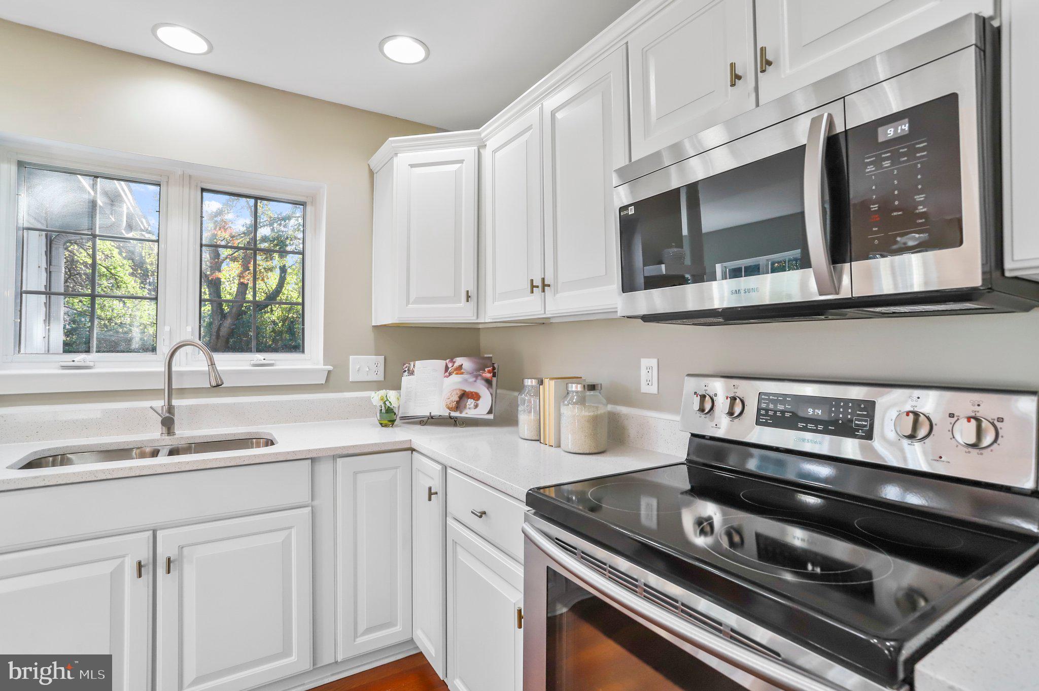 THE MEADOW AT NEW MARKET - Residential