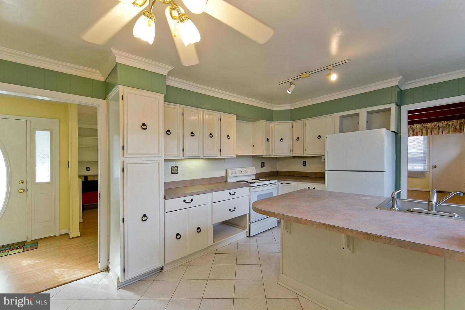 BELMONT - Residential