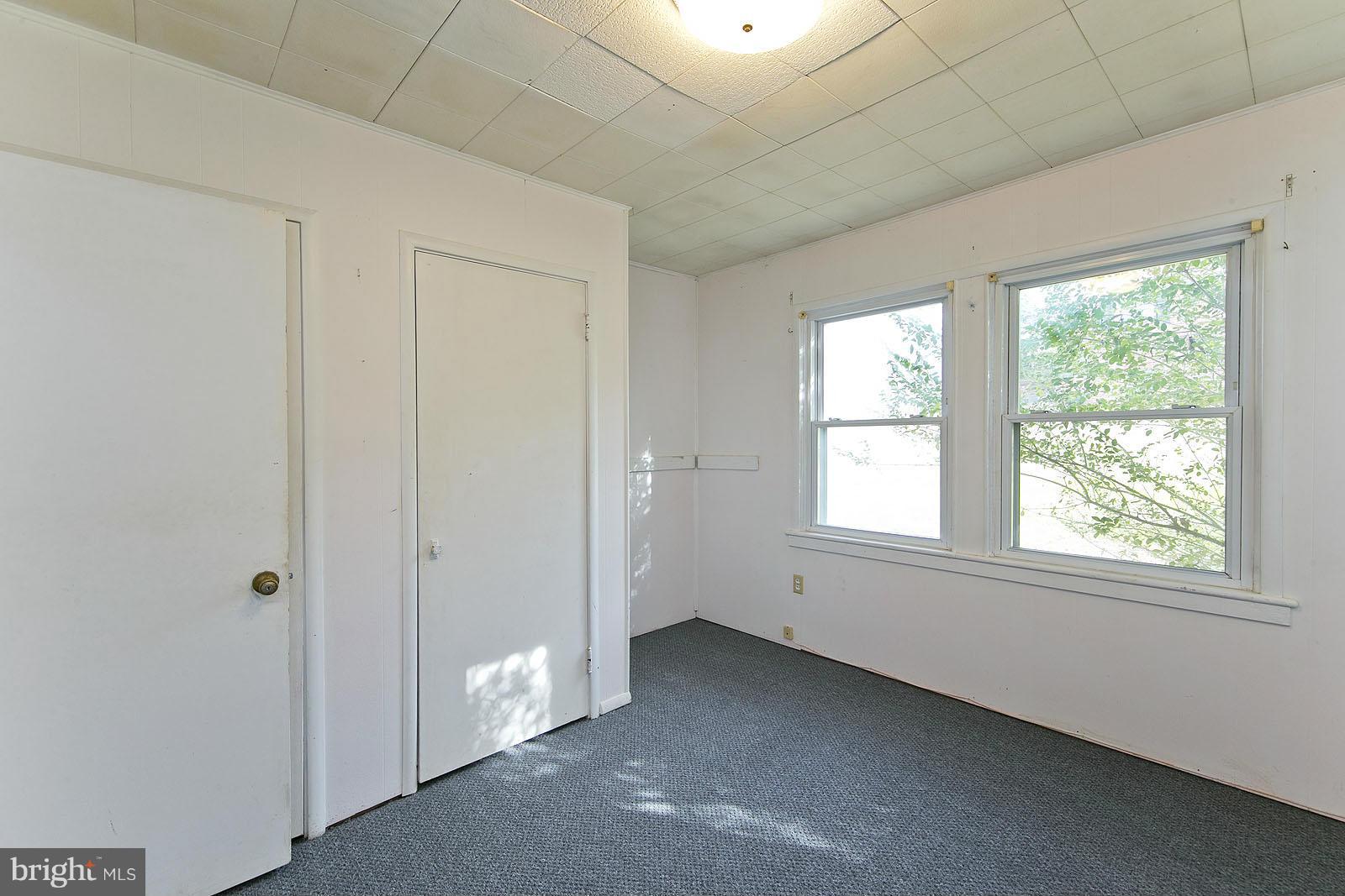 BELMONT - Residential