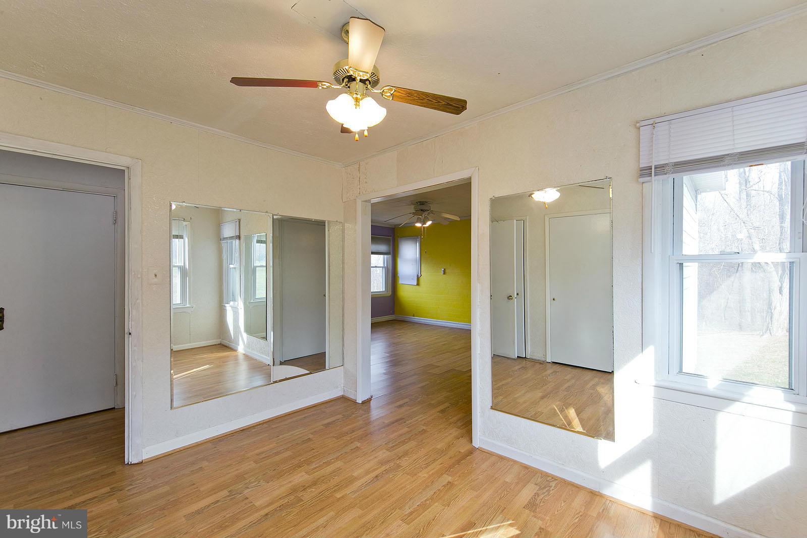 BELMONT - Residential