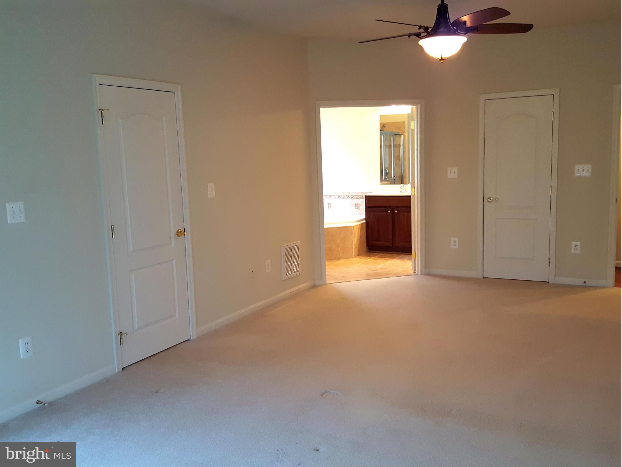 SYMPHONY VILLAGE AT CENTREVILLE - Residential Lease