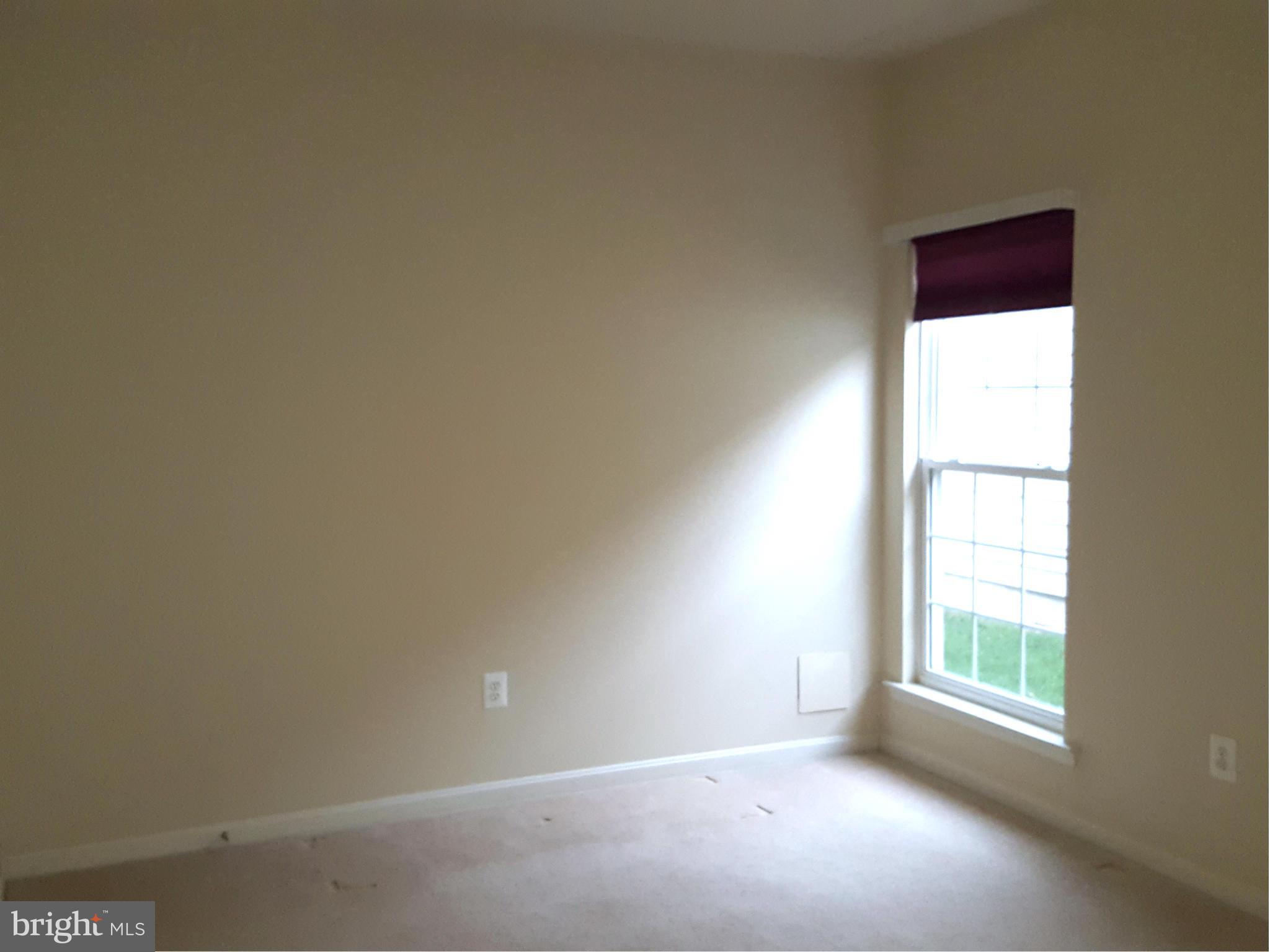 SYMPHONY VILLAGE AT CENTREVILLE - Residential Lease