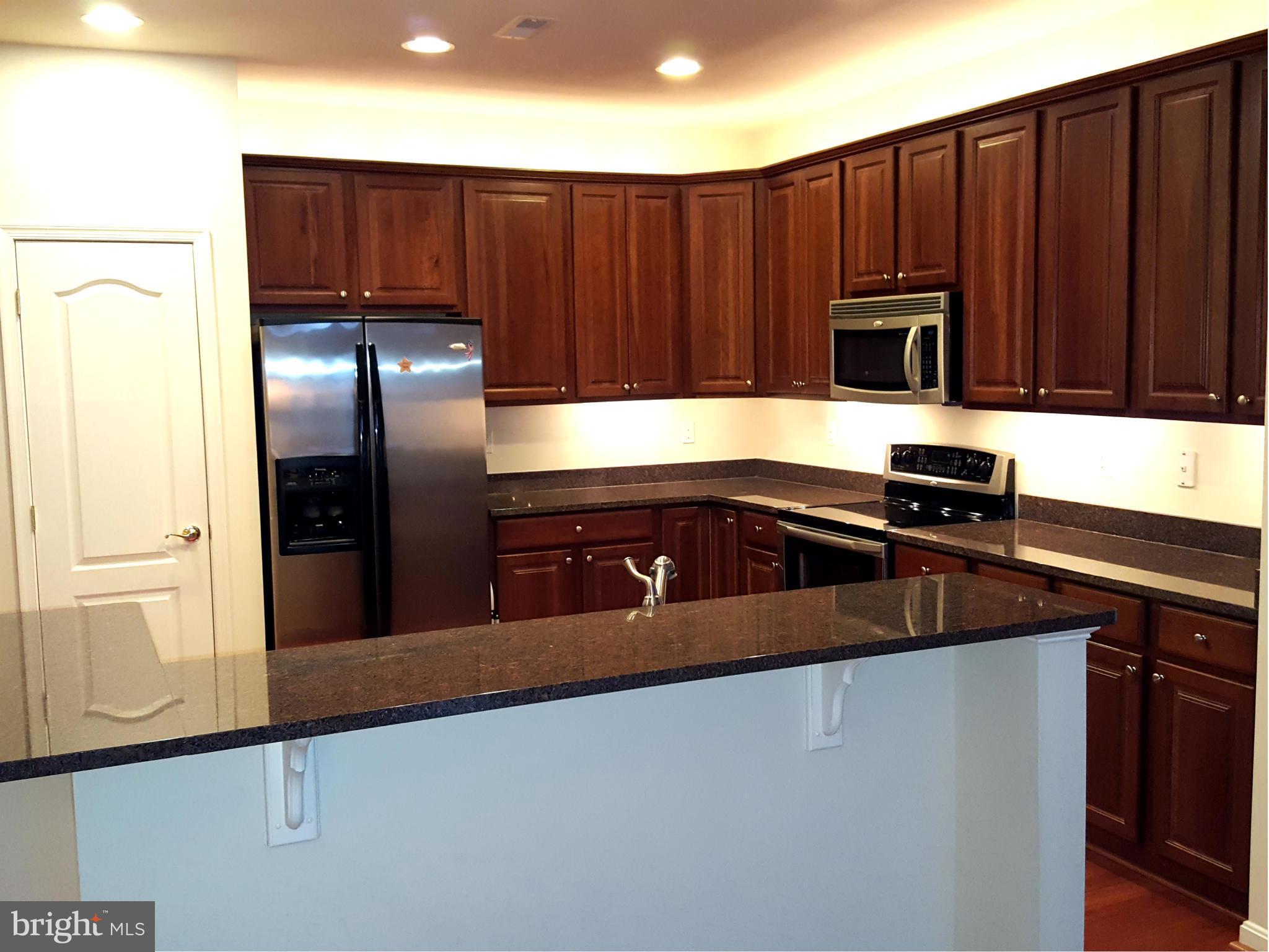 SYMPHONY VILLAGE AT CENTREVILLE - Residential Lease