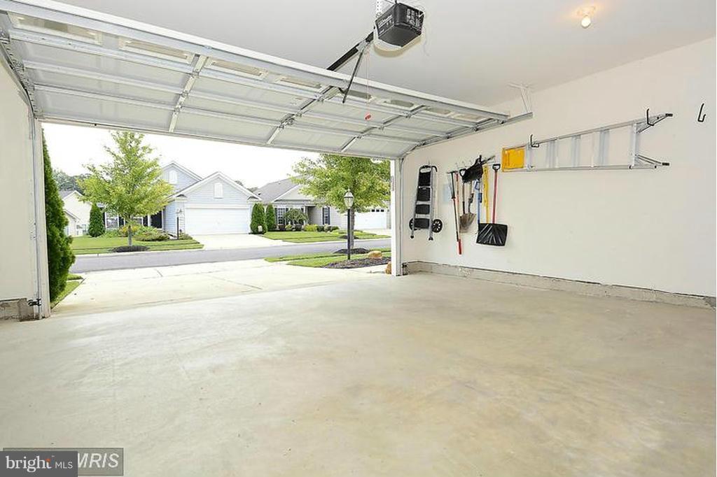 SYMPHONY VILLAGE AT CENTREVILLE - Residential Lease