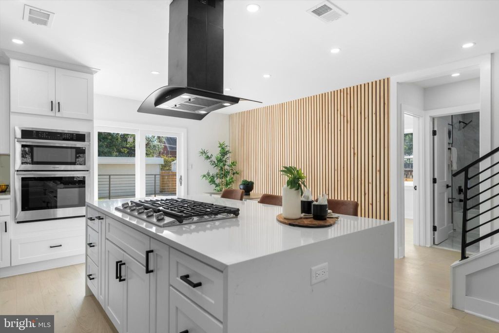 Photo of 1929 Randolph Street NE, WASHINGTON, DC 20018 (MLS # DCDC2234224)