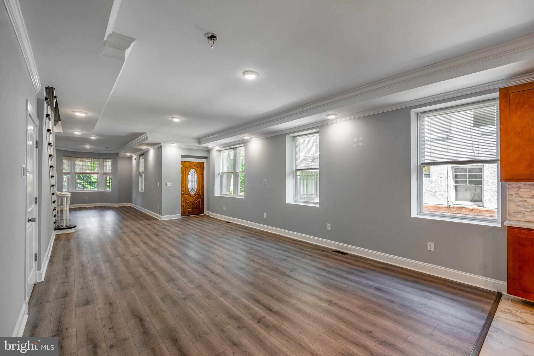 308 W UPSAL STREET